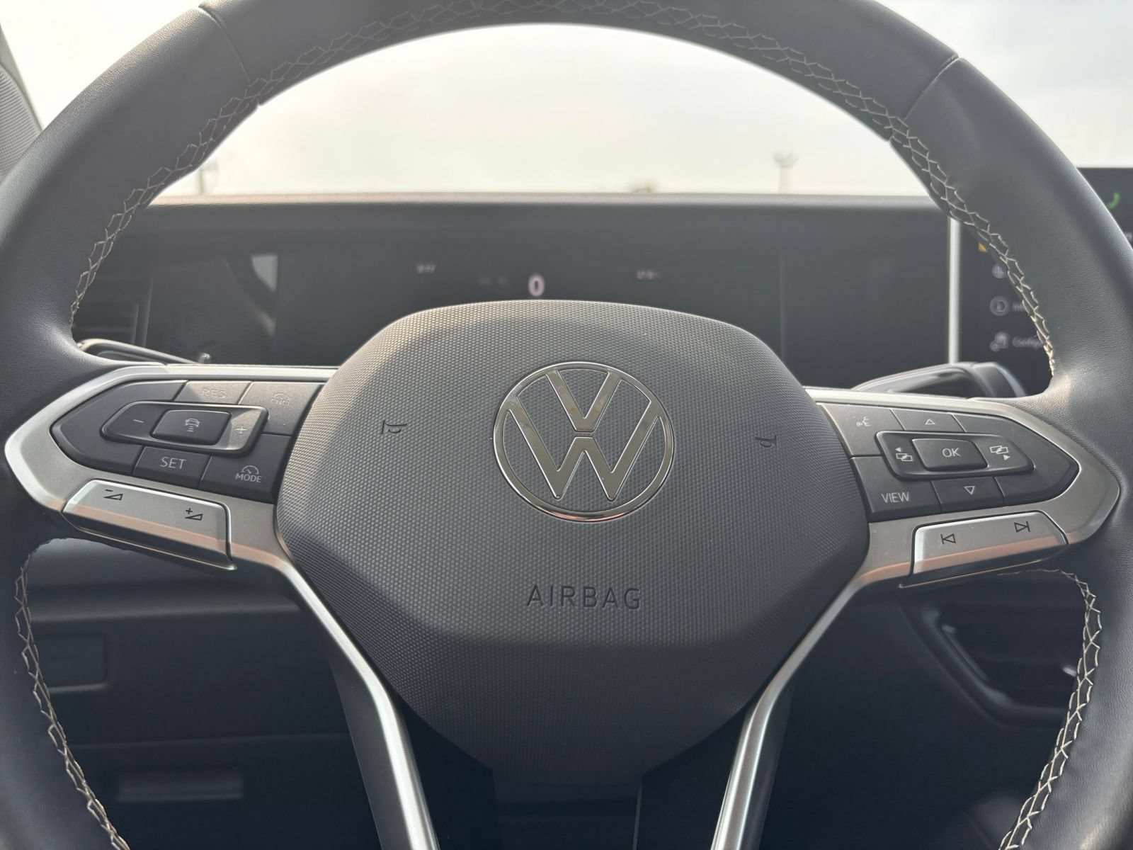 Thumbnail: 2026 Volkswagen Tiguan - 30