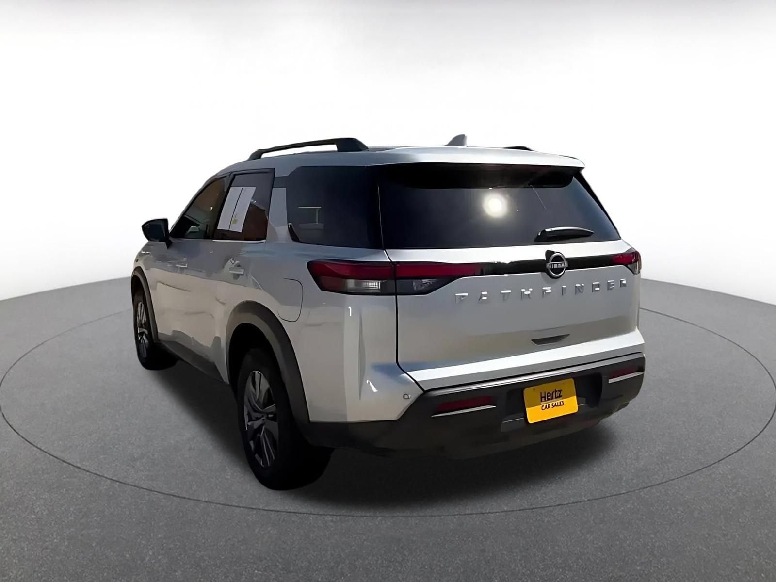 Thumbnail: 2025 Nissan Pathfinder - 9