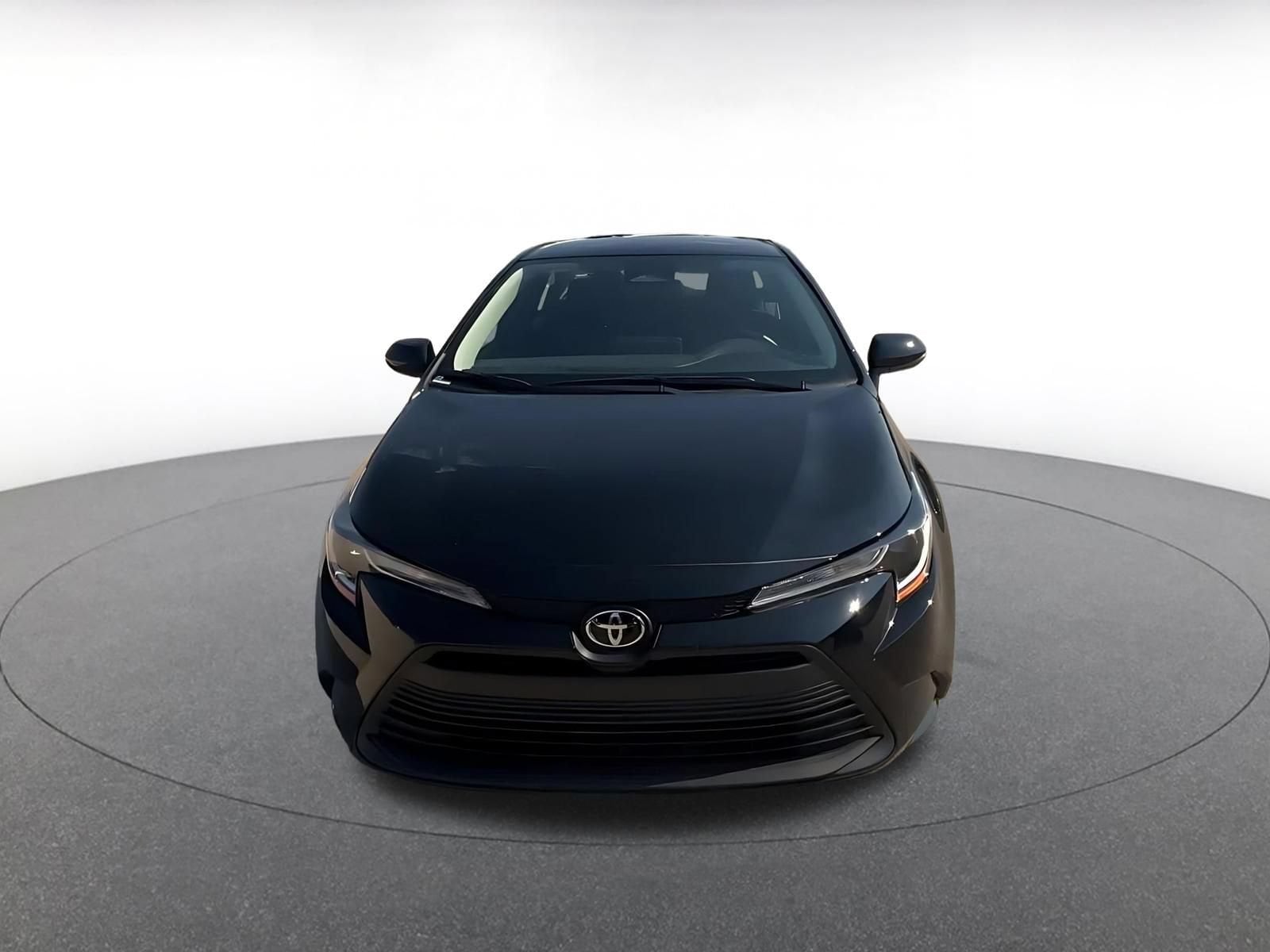 Thumbnail: 2025 Toyota Corolla - 4