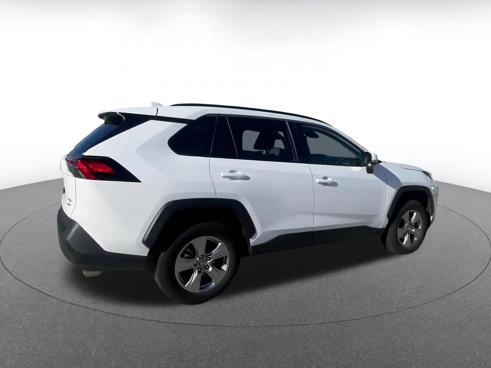 Thumbnail: 2025 Toyota RAV4 - 14