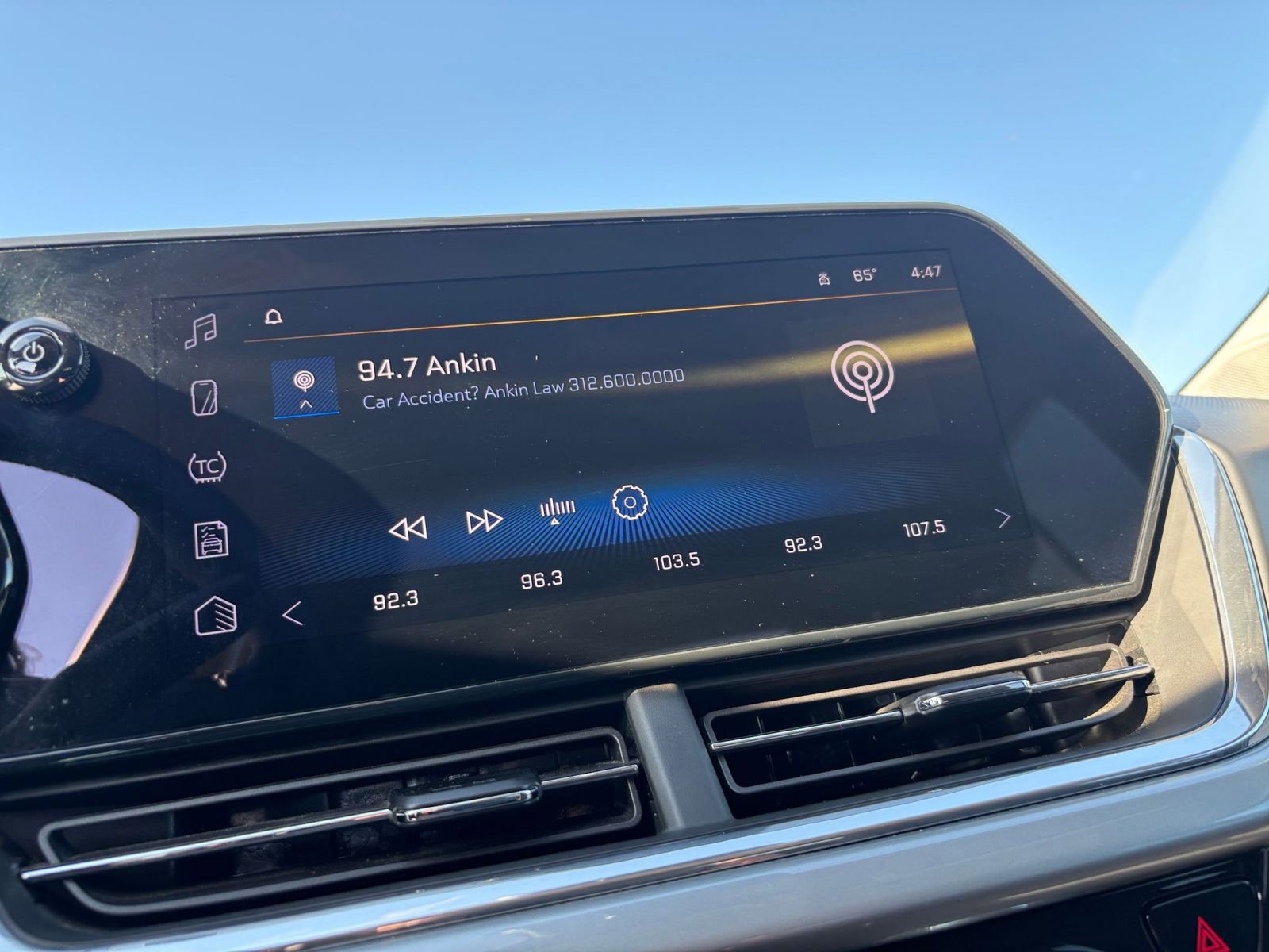 Thumbnail: 2025 Chevrolet Trax - 20