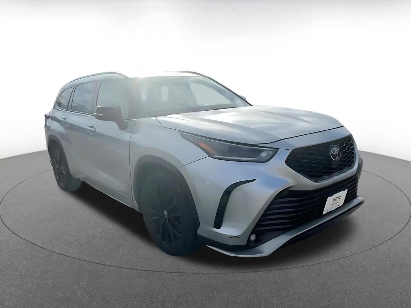 Thumbnail: 2024 Toyota Highlander - 3