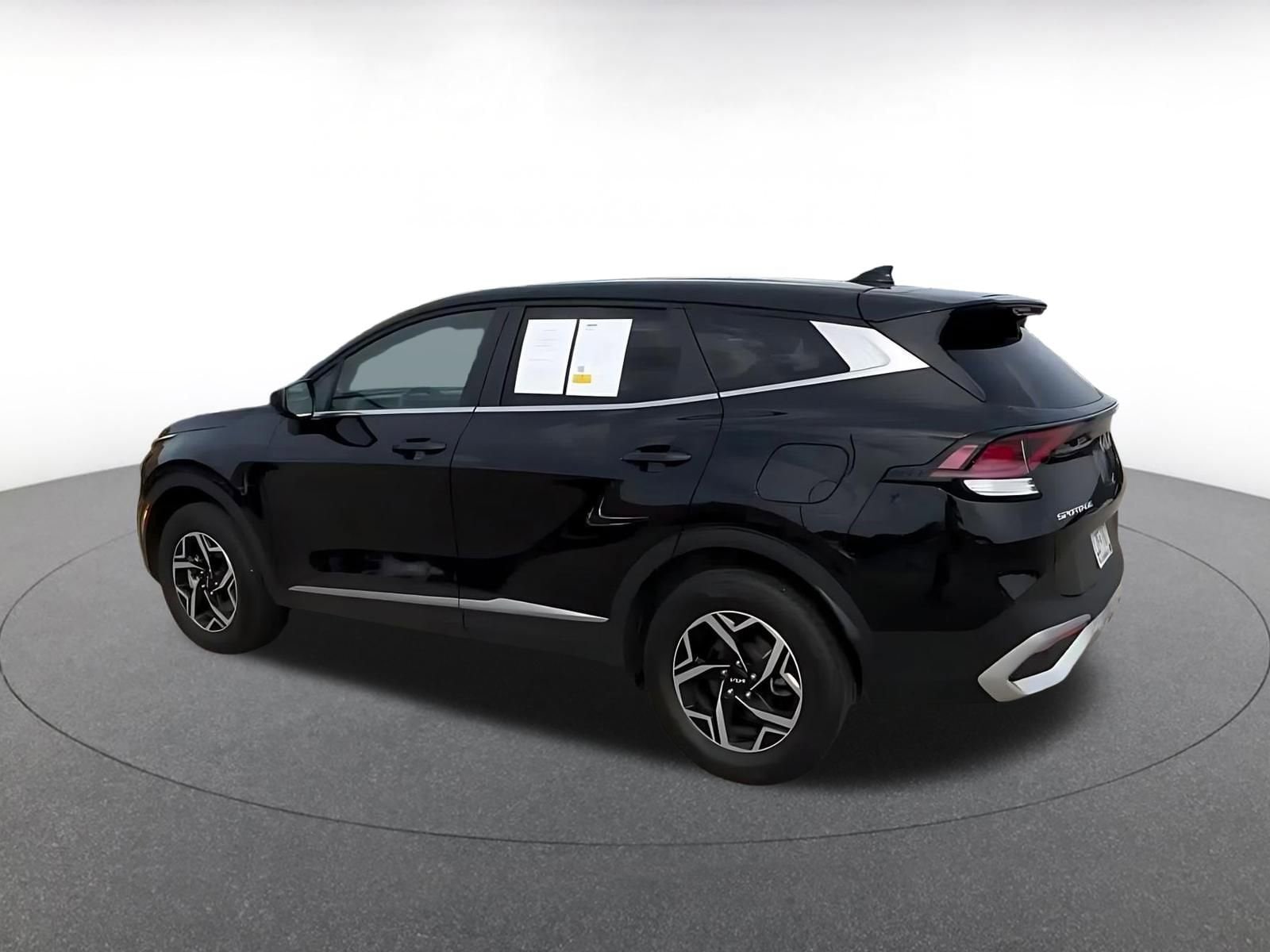 Thumbnail: 2024 Kia Sportage - 10