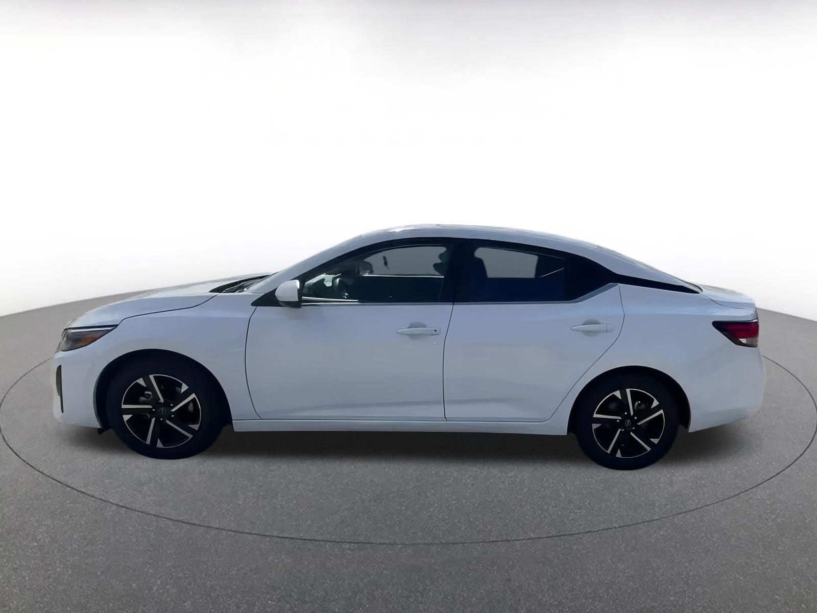 Thumbnail: 2024 Nissan Sentra - 9