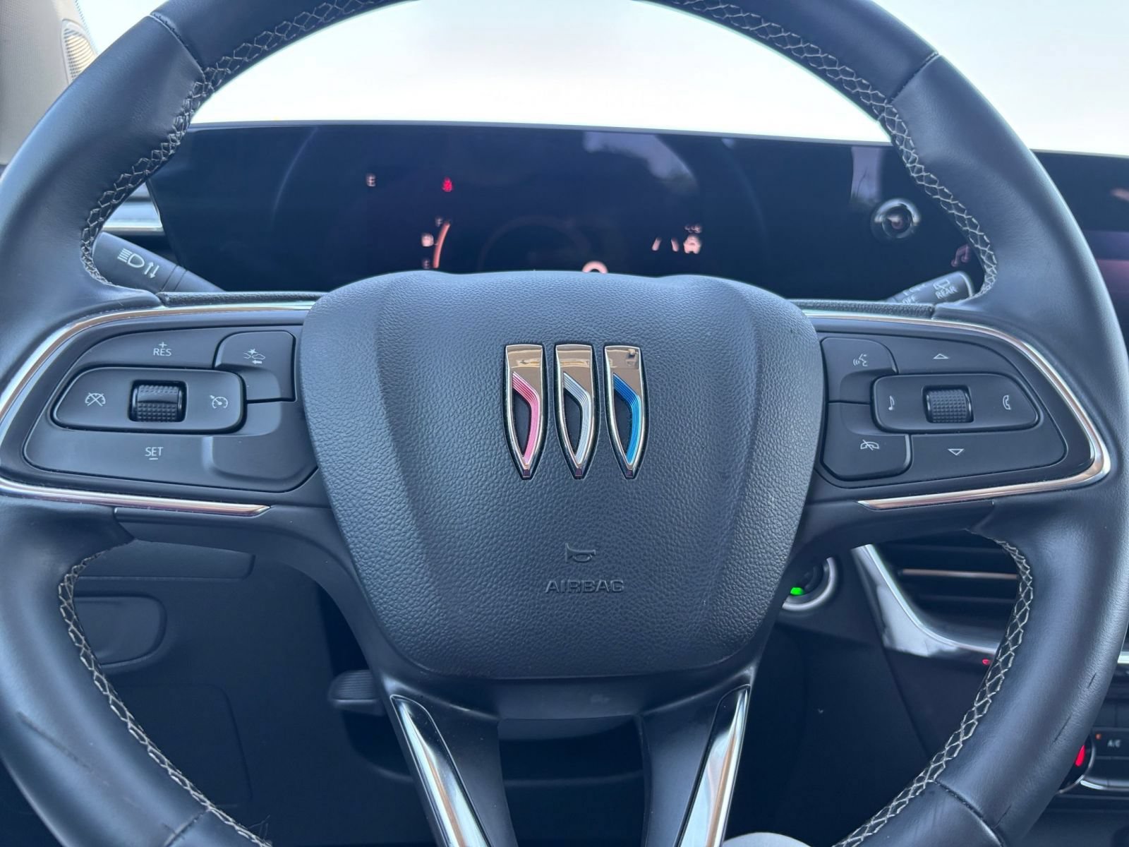 Thumbnail: 2025 Buick Encore GX - 25