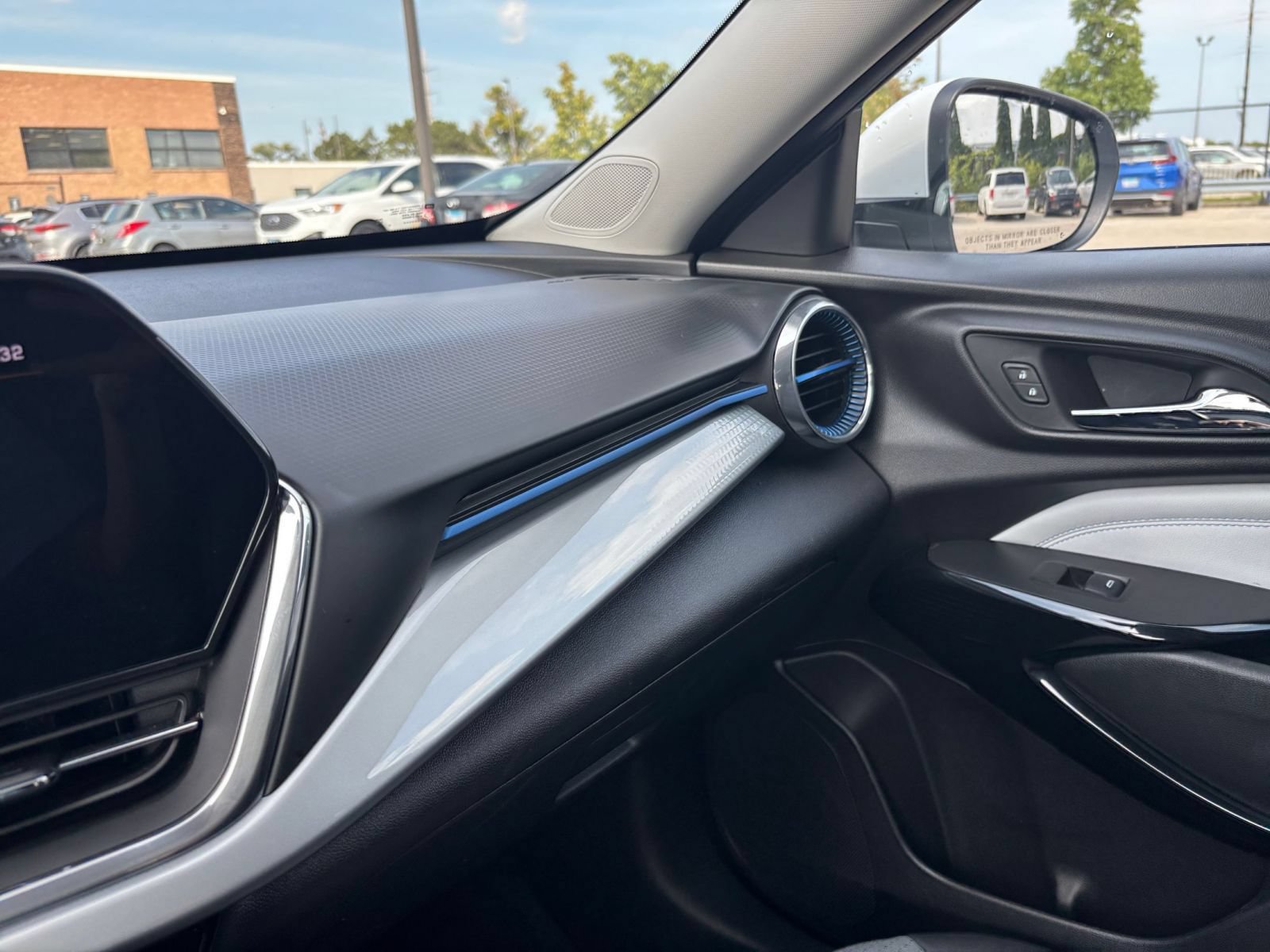 Thumbnail: 2025 Chevrolet Trax - 29