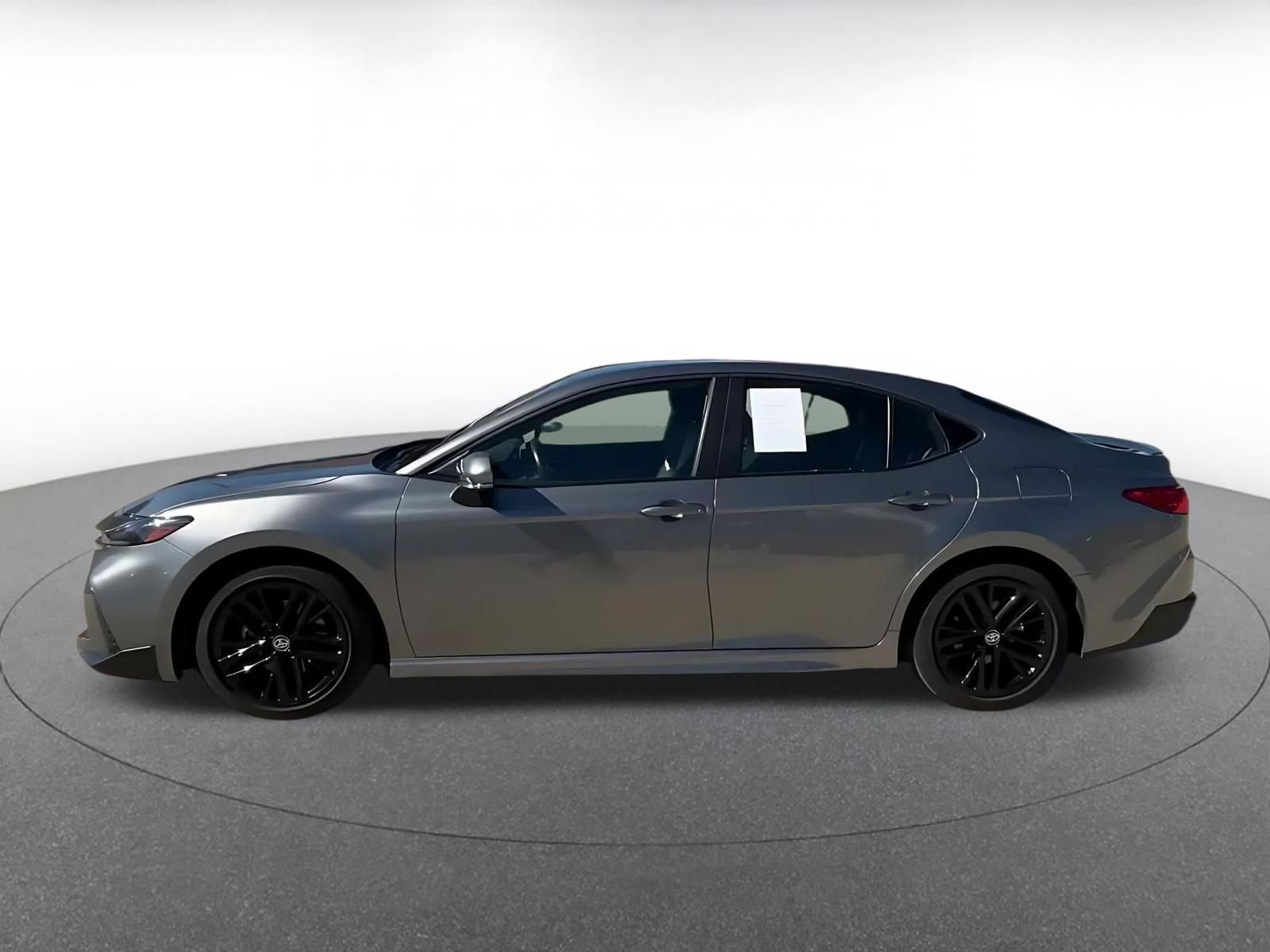 Thumbnail: 2025 Toyota Camry - 9
