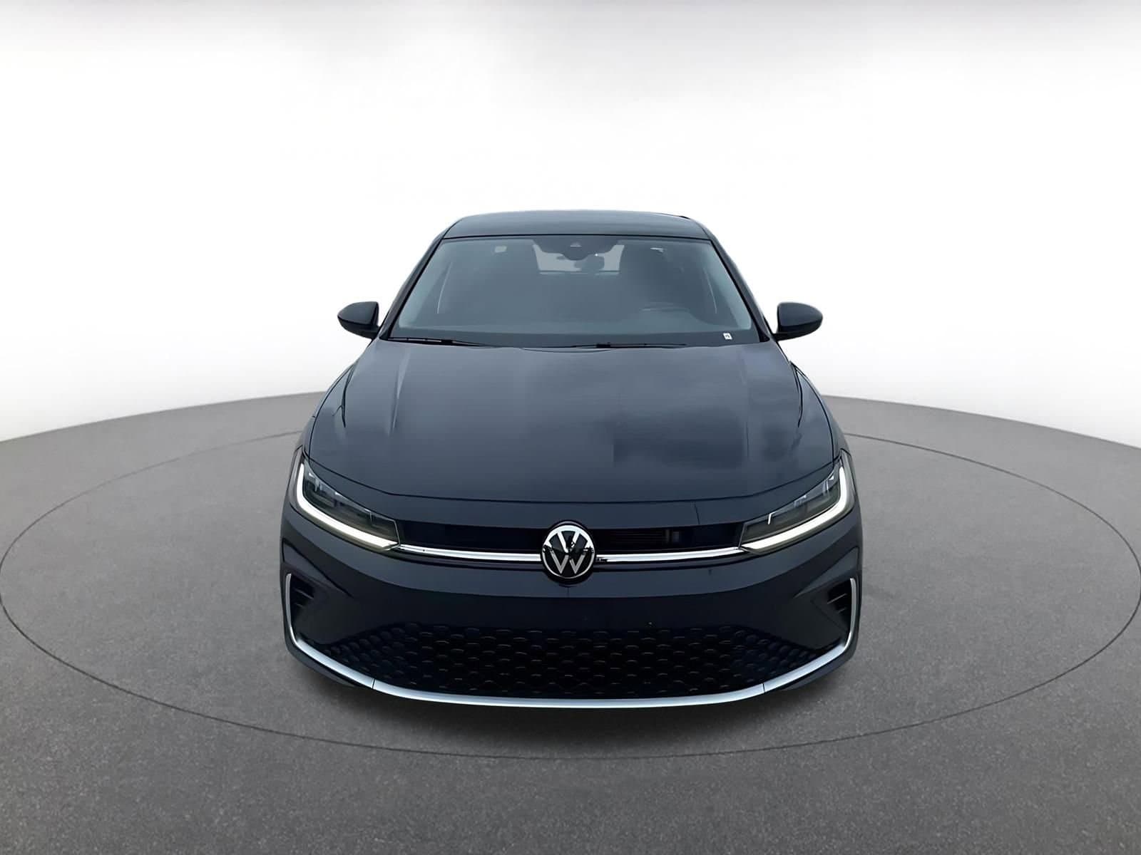 Thumbnail: 2025 Volkswagen Jetta - 4