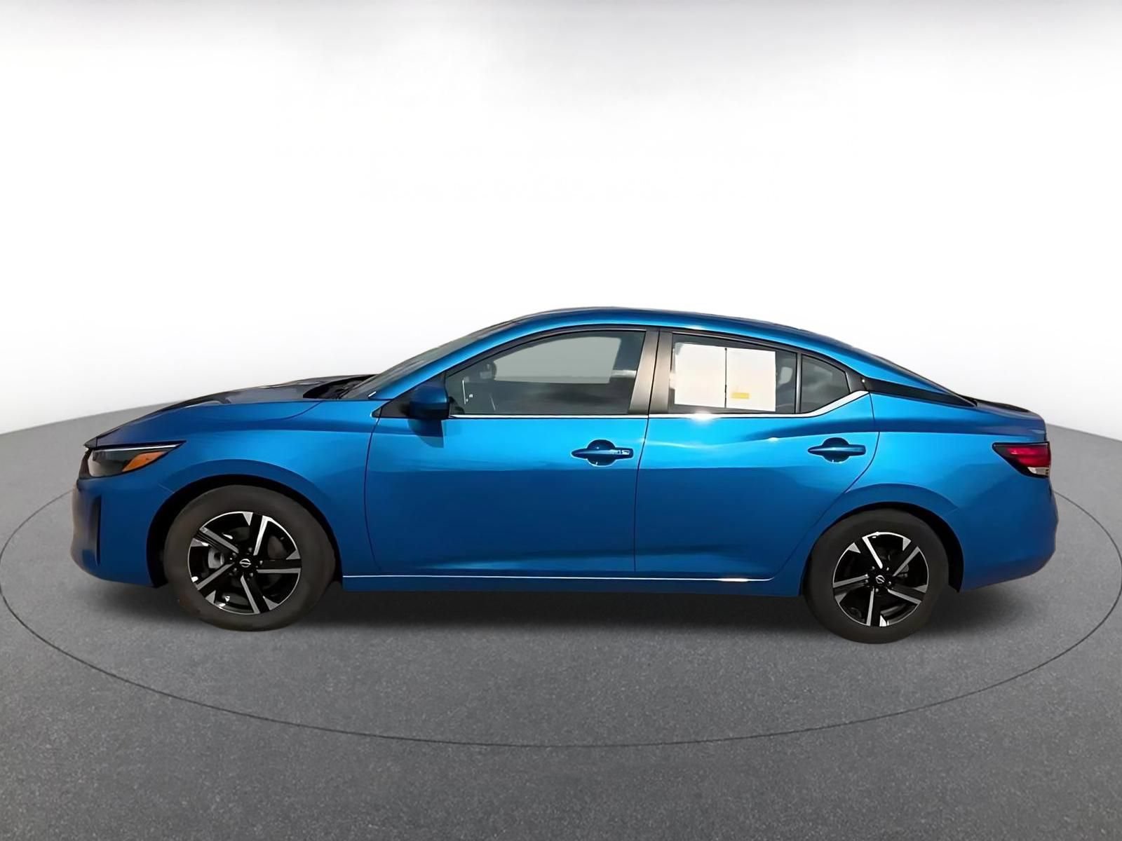 Thumbnail: 2025 Nissan Sentra - 8