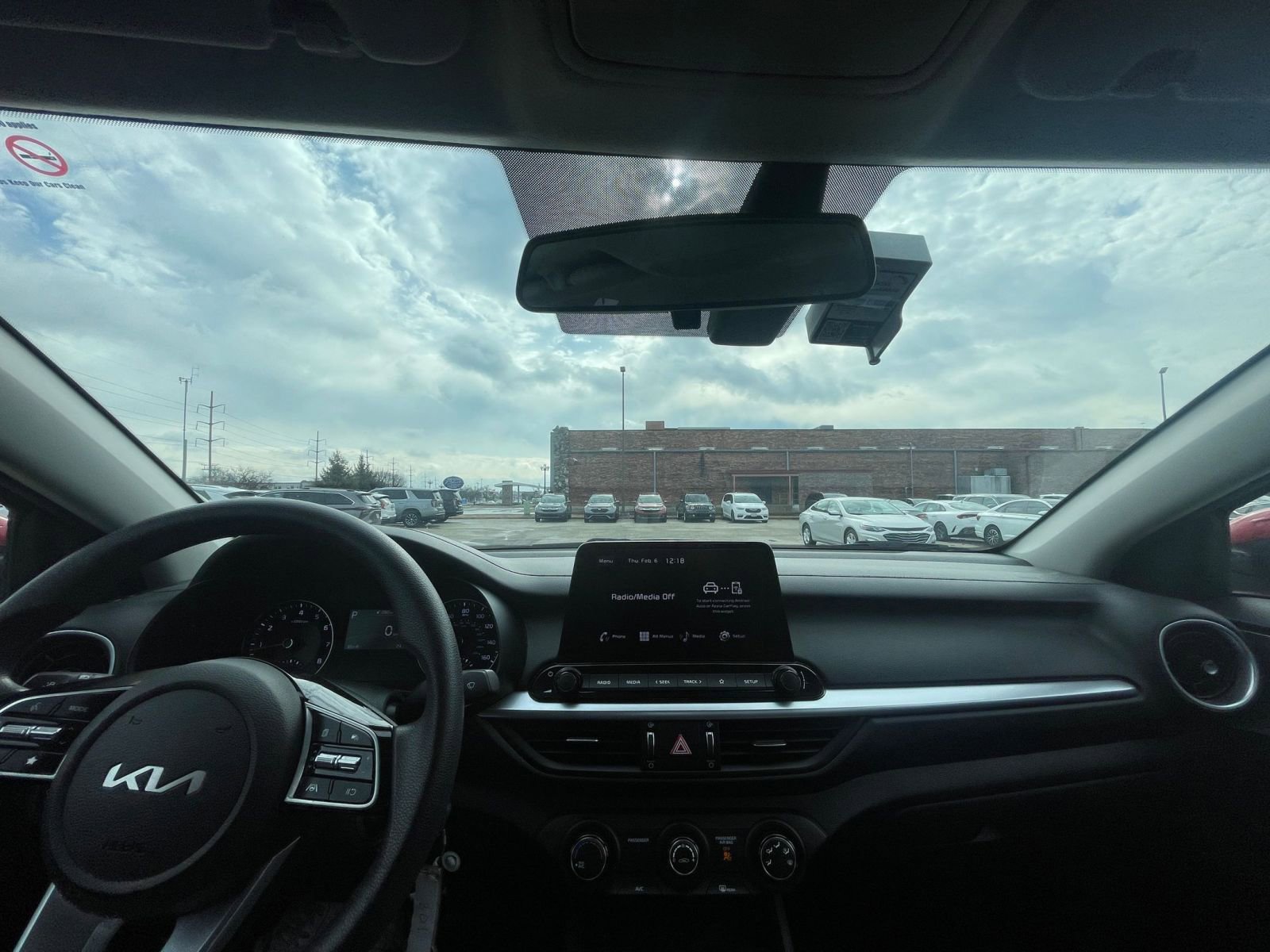 Thumbnail: 2024 Kia Forte - 33