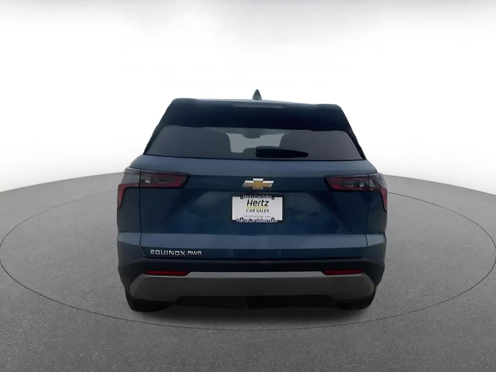 Thumbnail: 2025 Chevrolet Equinox - 12