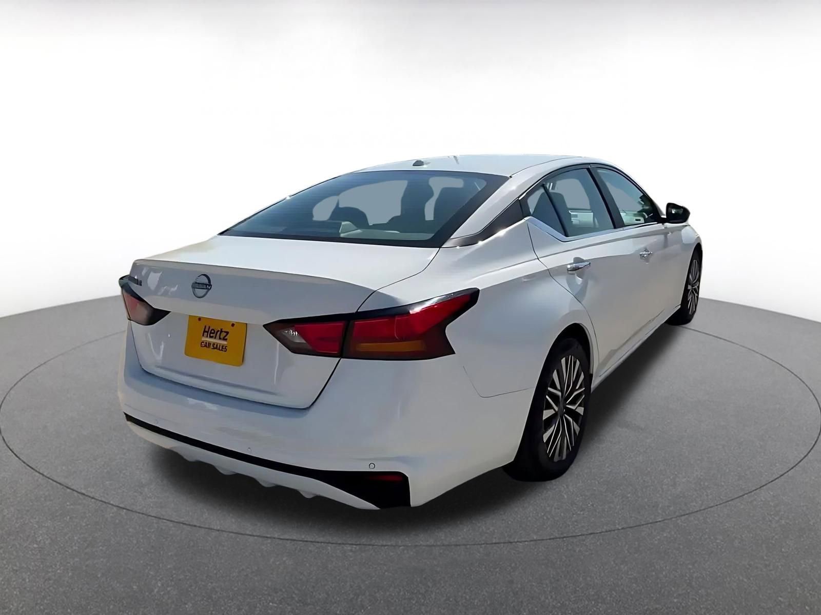 Thumbnail: 2025 Nissan Altima - 14