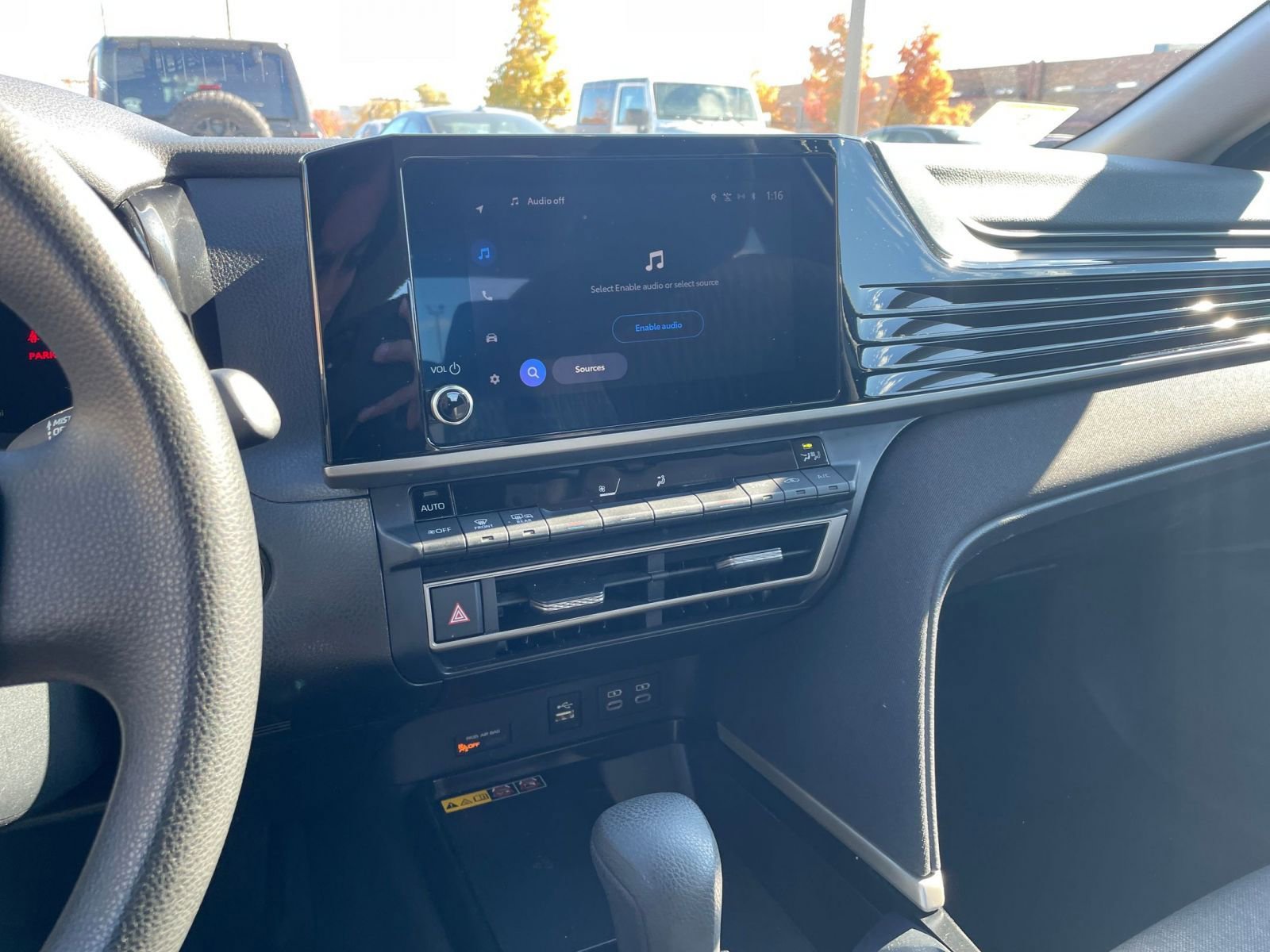 Thumbnail: 2025 Toyota Camry - 18