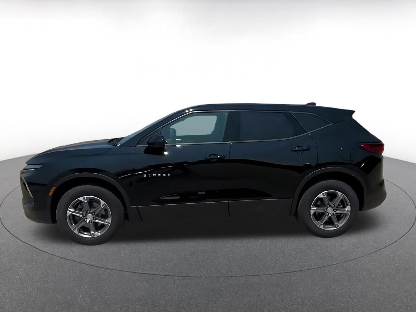 Thumbnail: 2026 Chevrolet Blazer - 9
