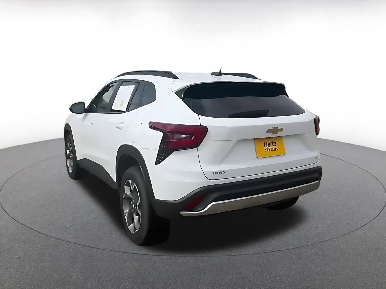Thumbnail: 2025 Chevrolet Trax - 11