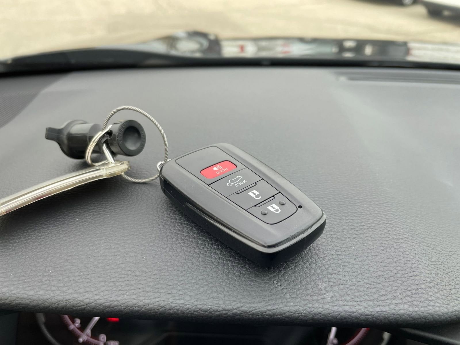 Thumbnail: 2025 Toyota RAV4 - 22