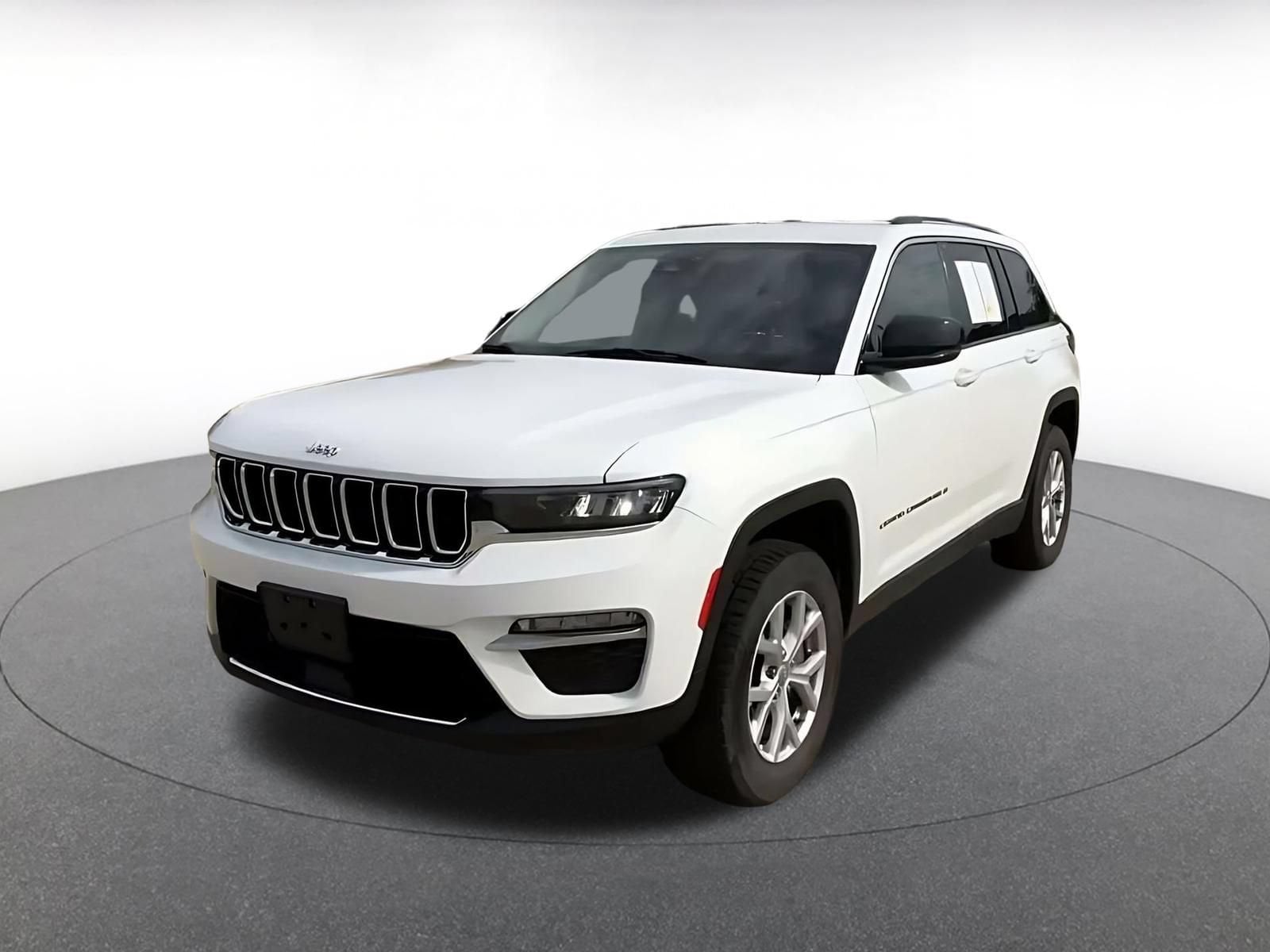 Thumbnail: 2022 Jeep Grand Cherokee - 6