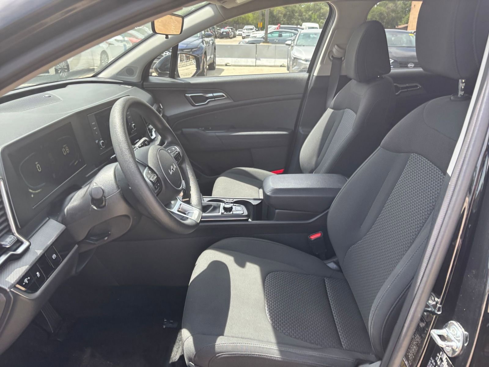 Thumbnail: 2025 Kia Sportage - 25