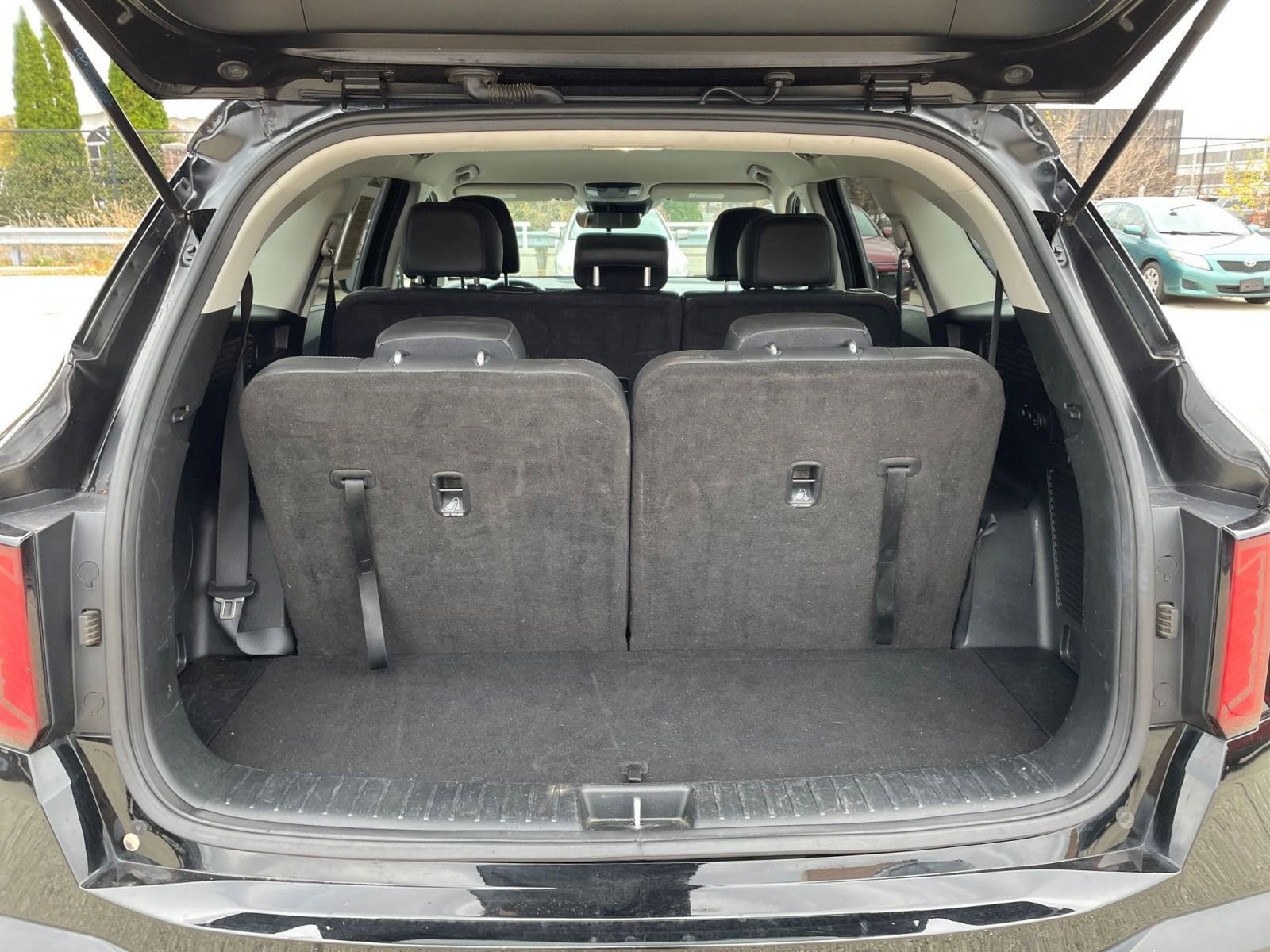 Thumbnail: 2024 Kia Sorento - 32