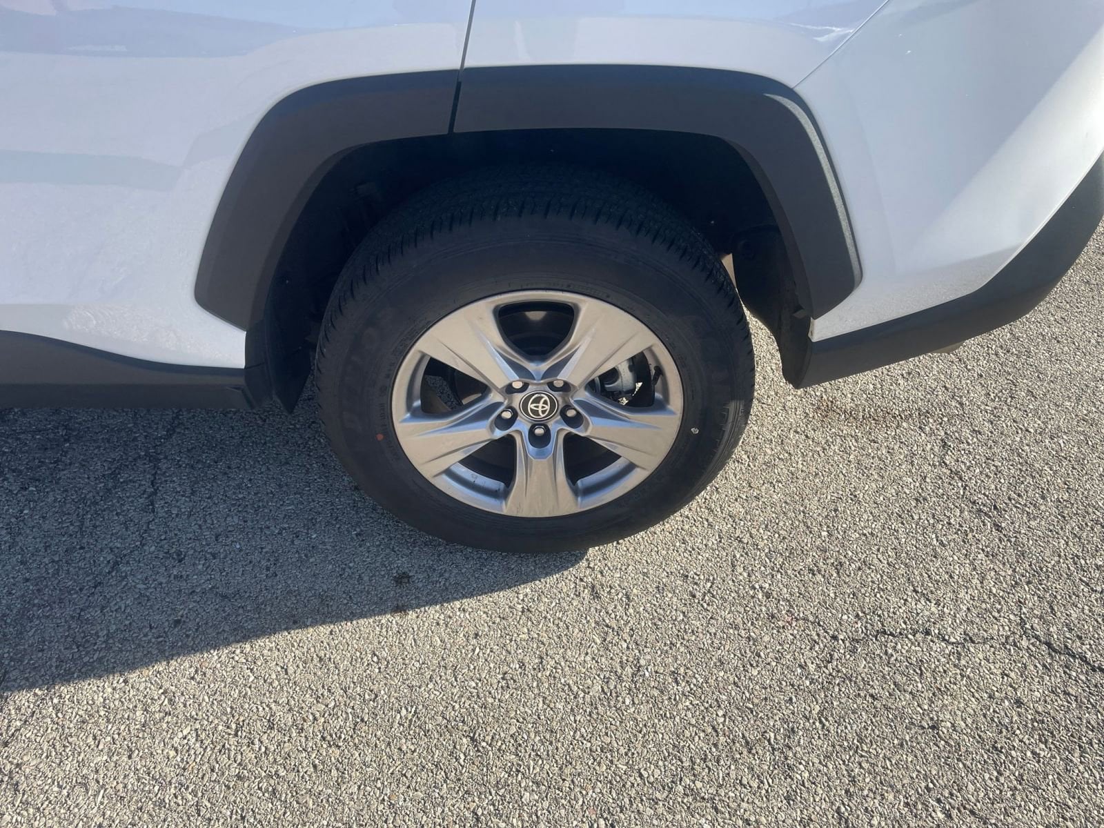 Thumbnail: 2025 Toyota RAV4 - 32