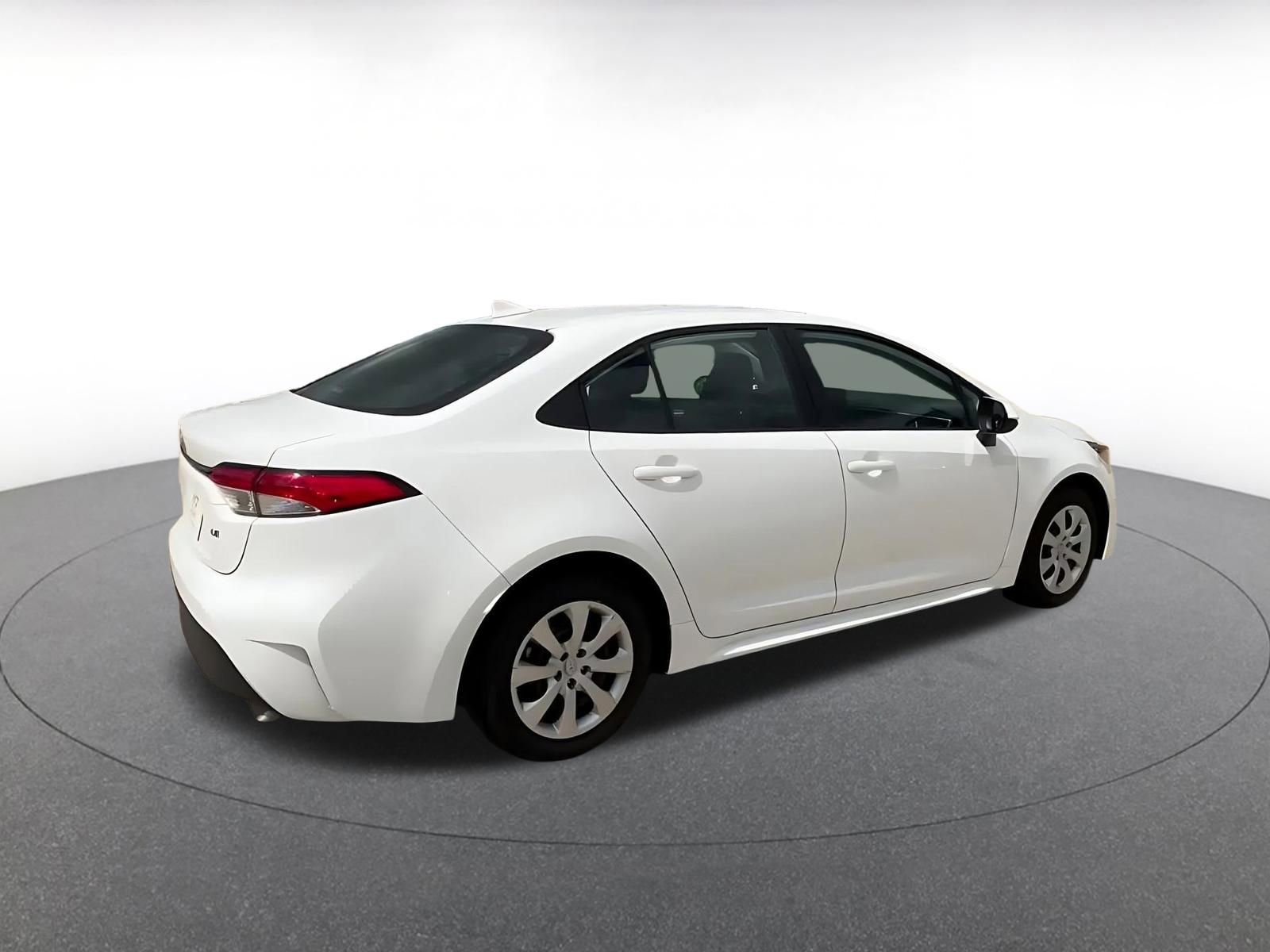 Thumbnail: 2025 Toyota Corolla - 15