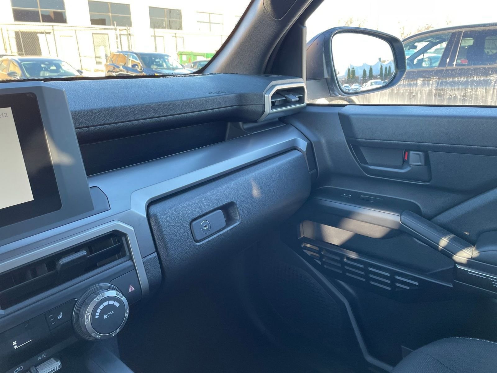 Thumbnail: 2025 Toyota 4Runner - 35