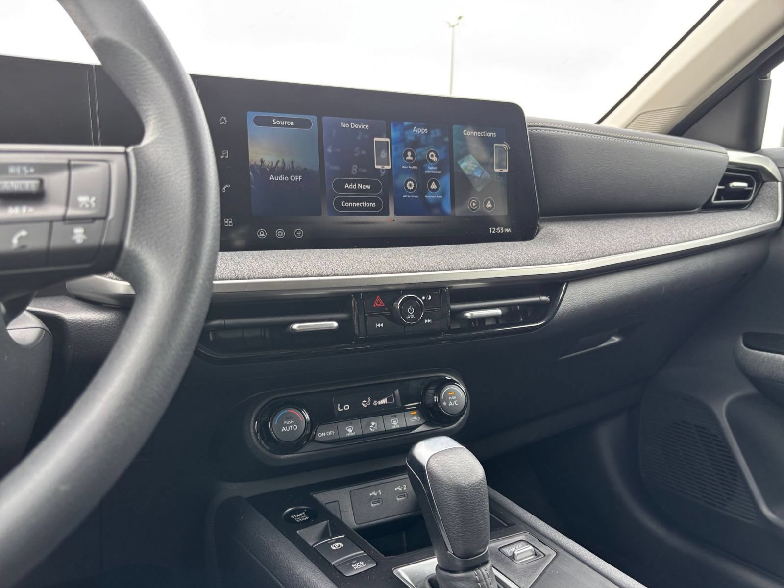 Thumbnail: 2026 Nissan Kicks - 16