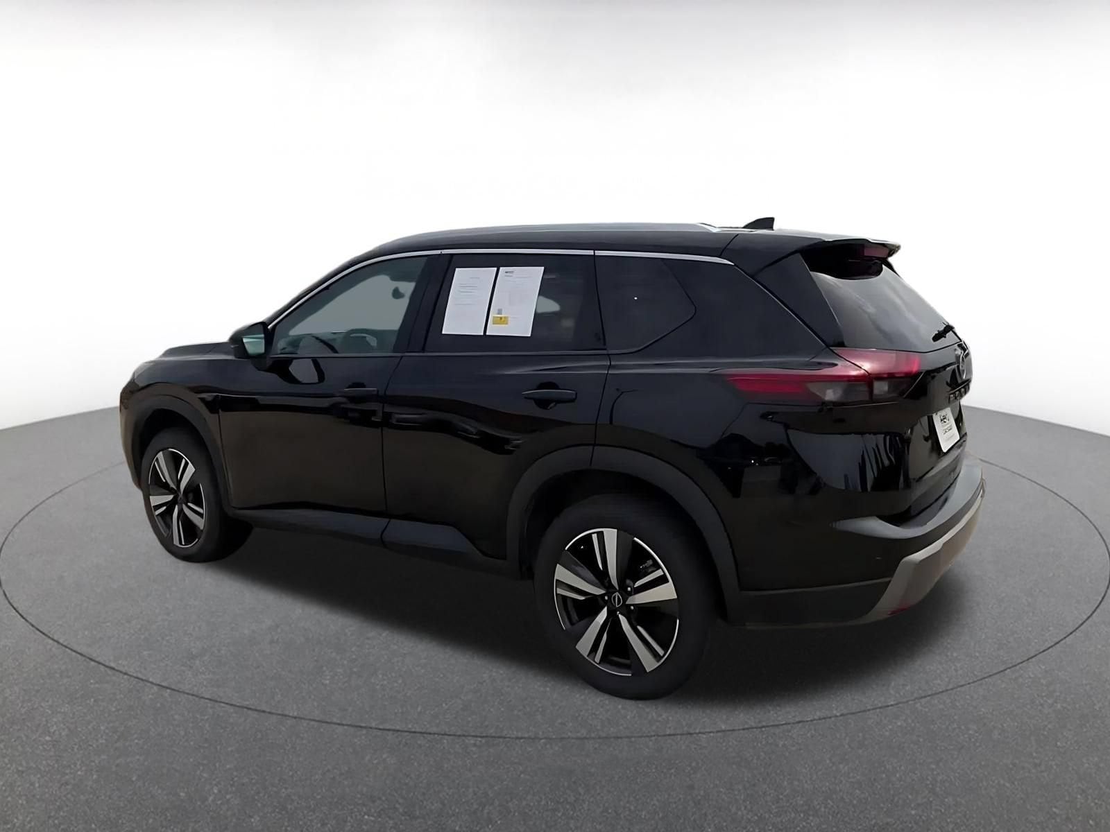 Thumbnail: 2026 Nissan Rogue - 9