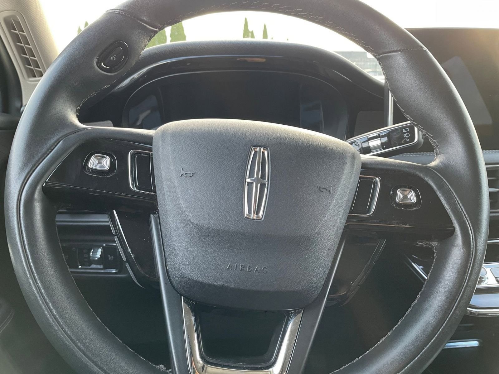 Thumbnail: 2024 Lincoln Corsair - 29