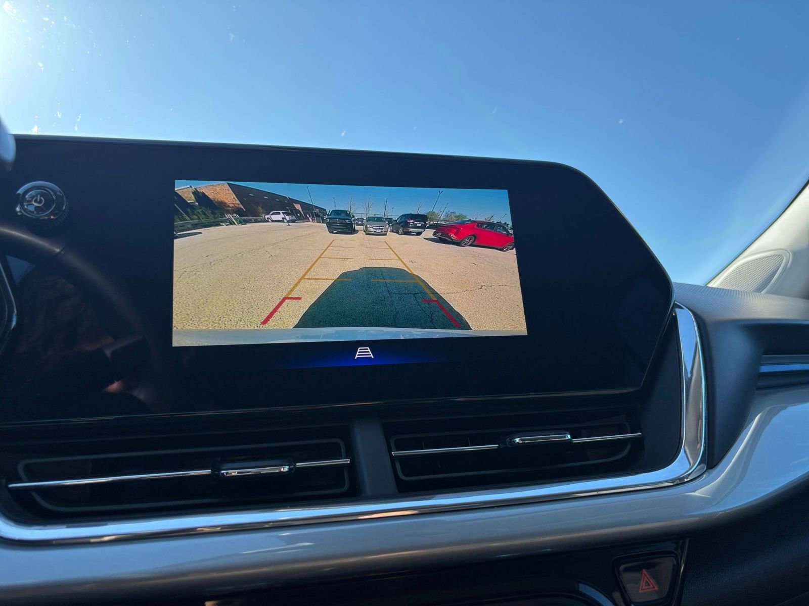 Thumbnail: 2025 Chevrolet Trax - 22