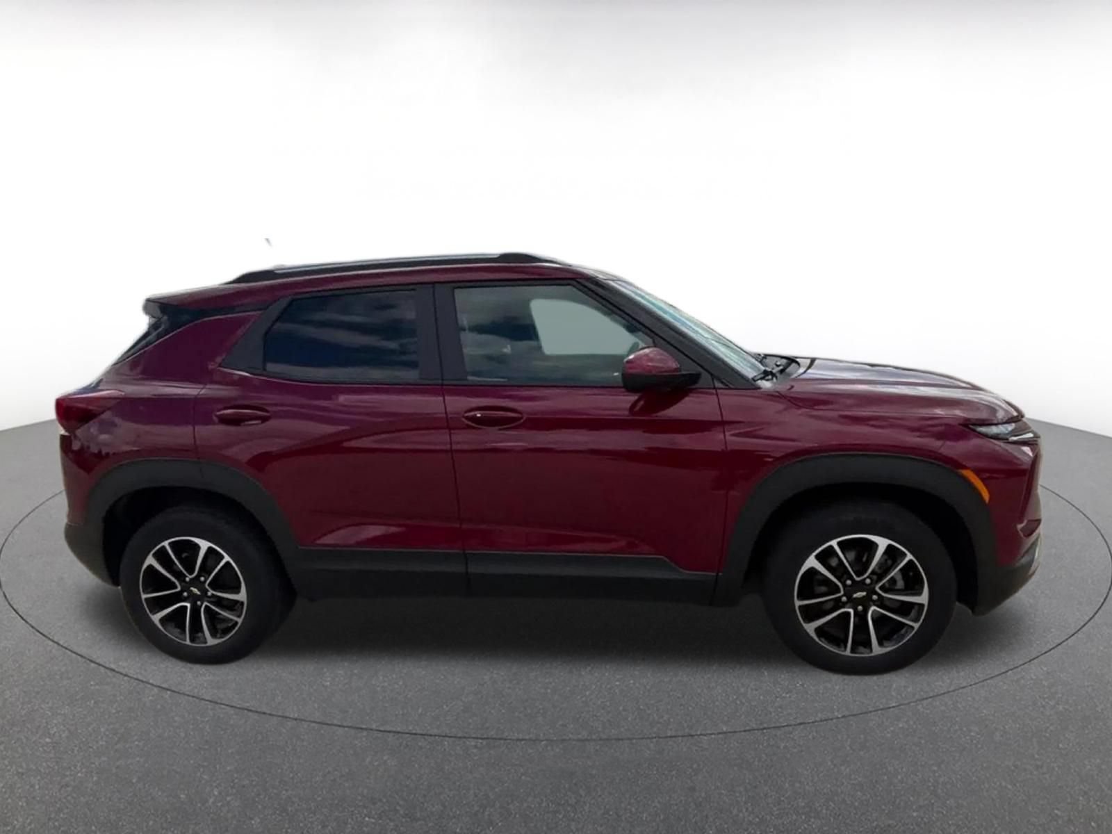 Thumbnail: 2024 Chevrolet TrailBlazer - 16