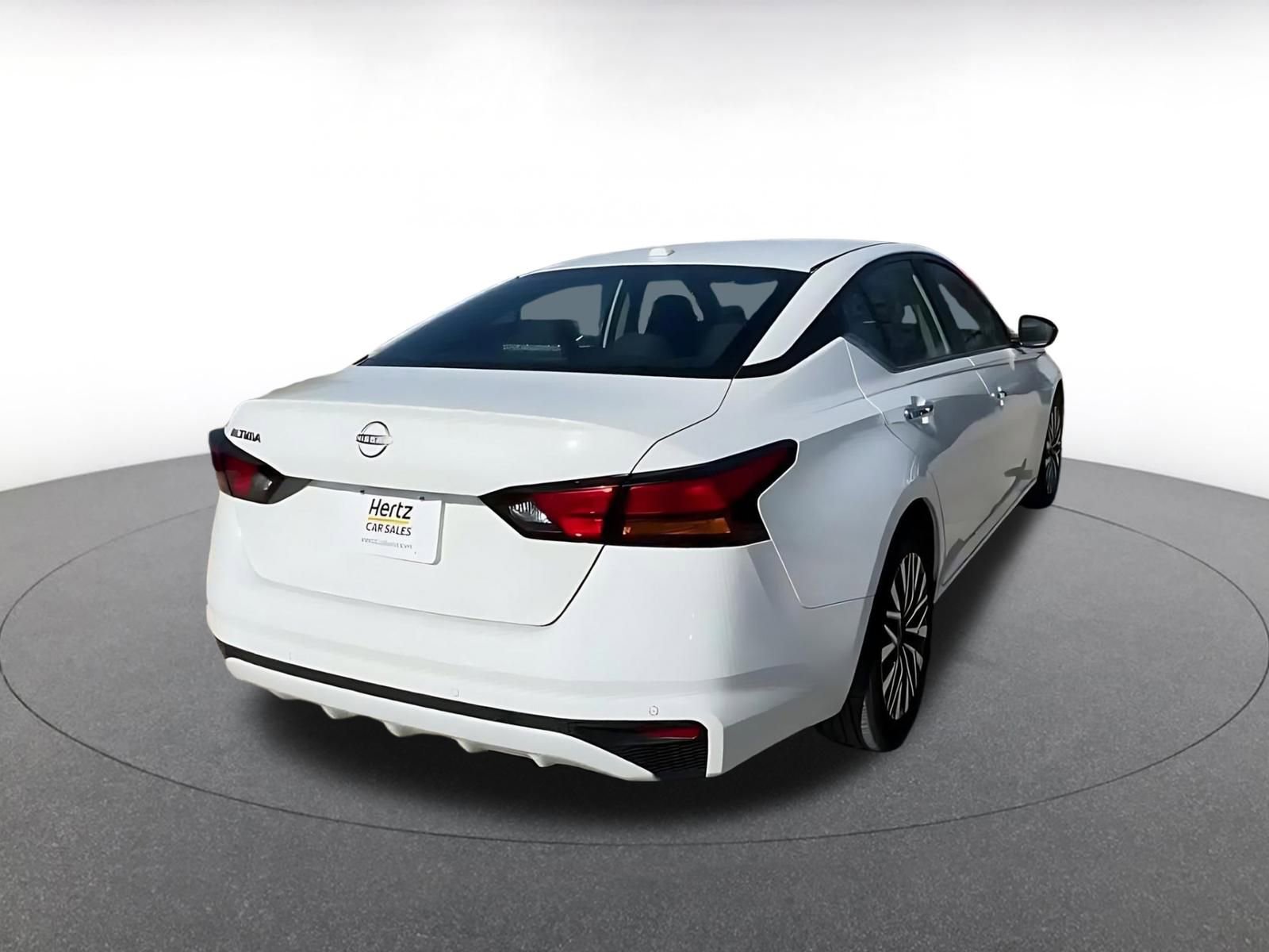 Thumbnail: 2025 Nissan Altima - 14