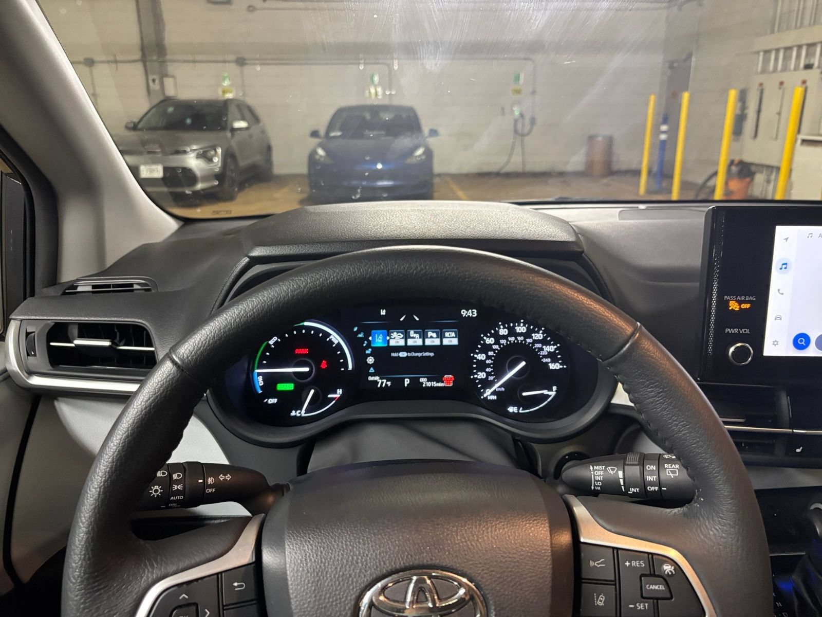 Thumbnail: 2025 Toyota Sienna - 35