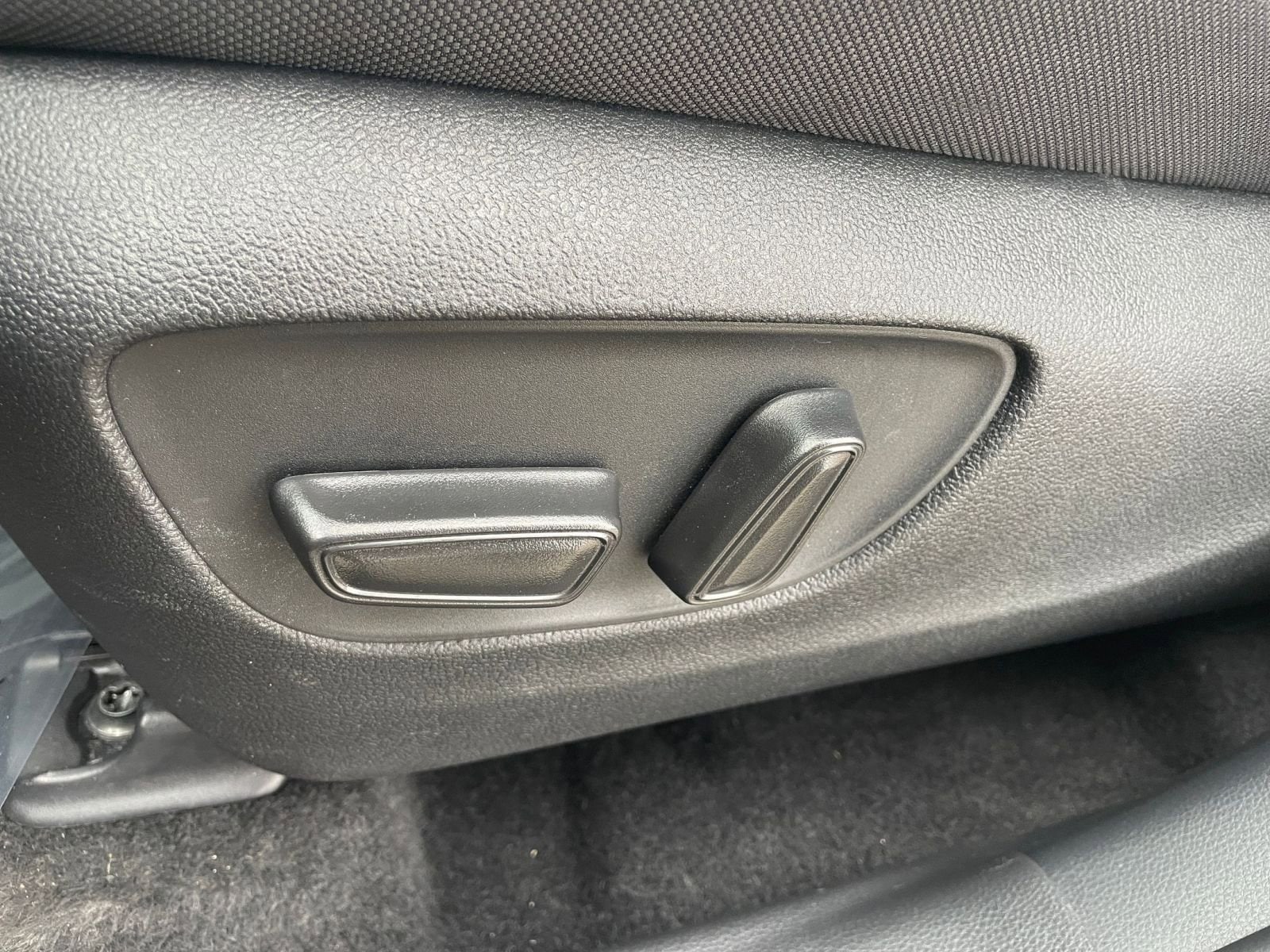 Thumbnail: 2025 Toyota Highlander - 22