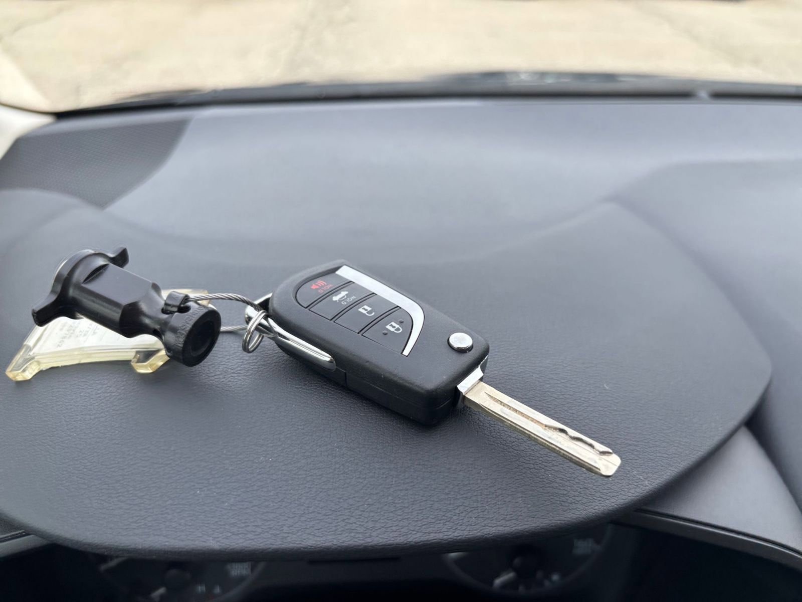 Thumbnail: 2025 Toyota Corolla - 21