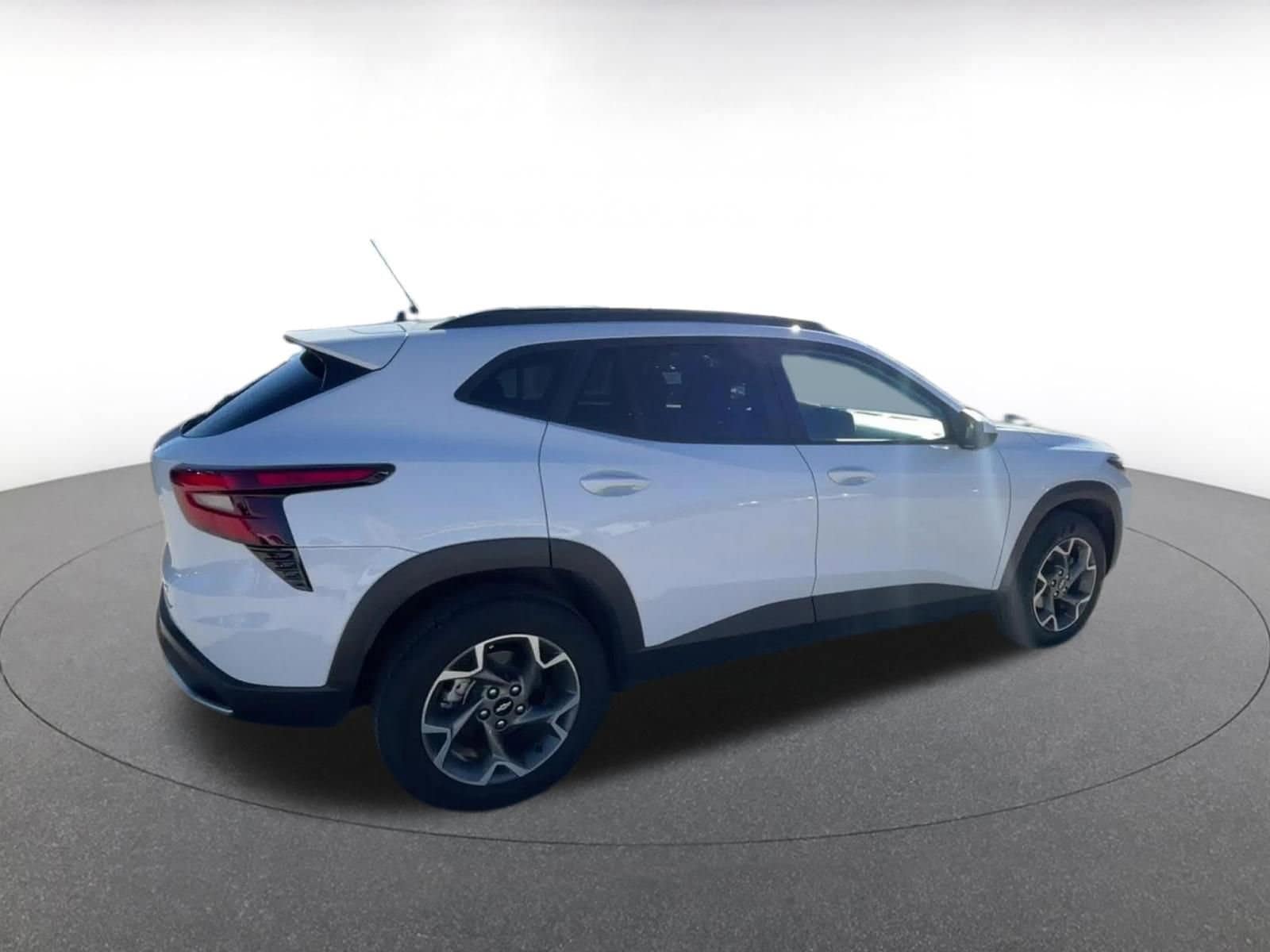 Thumbnail: 2025 Chevrolet Trax - 15