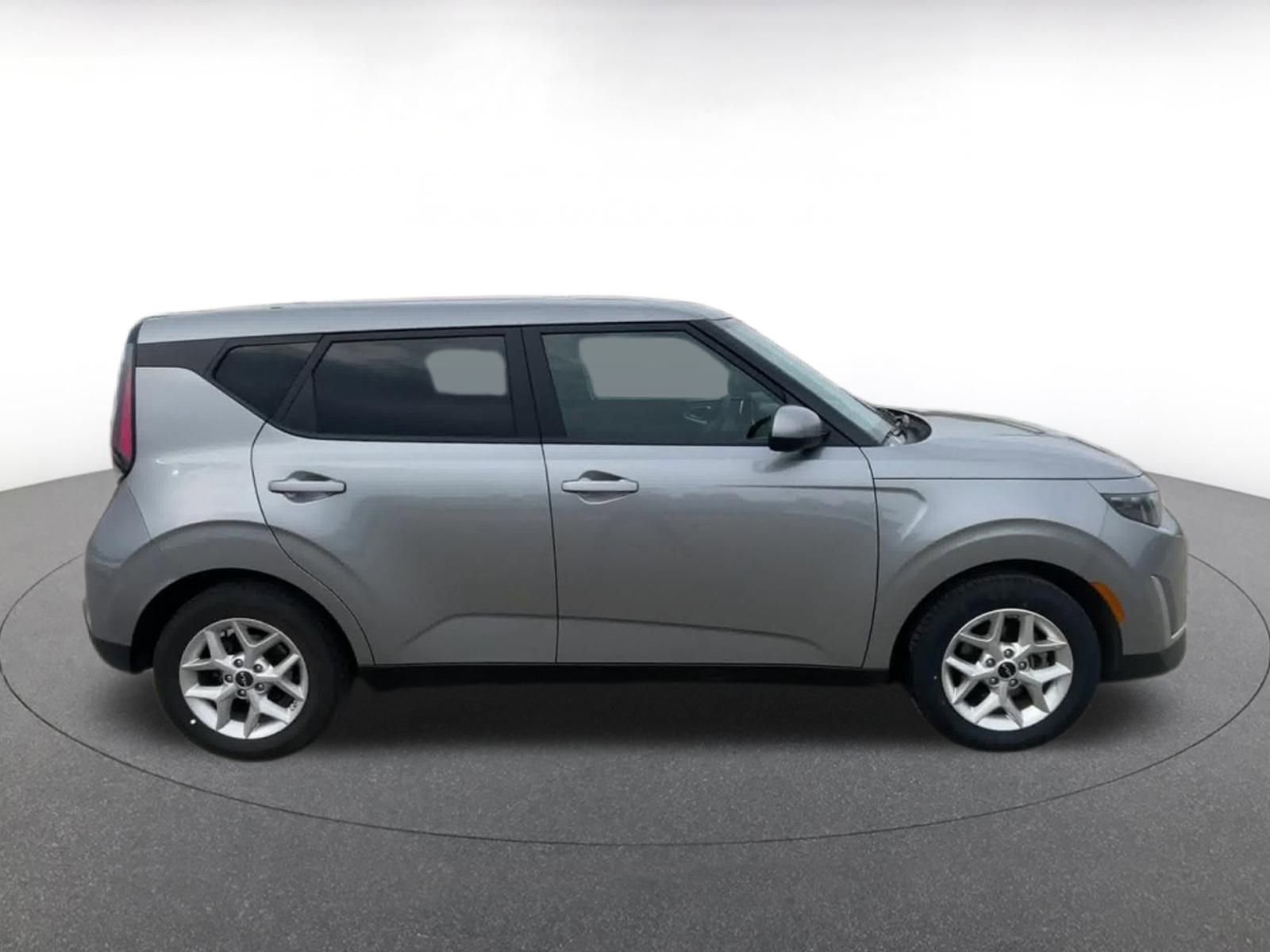 Thumbnail: 2025 Kia Soul - 16