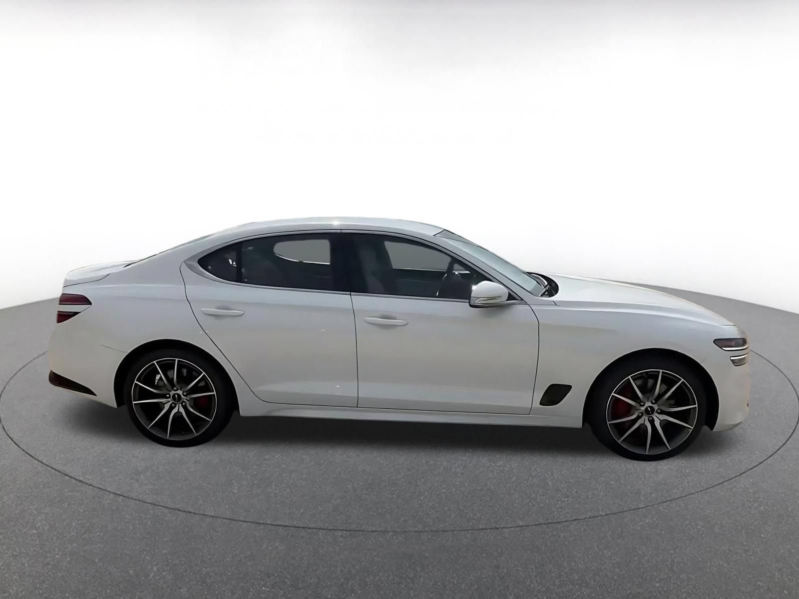 Thumbnail: 2025 Genesis G70 - 16