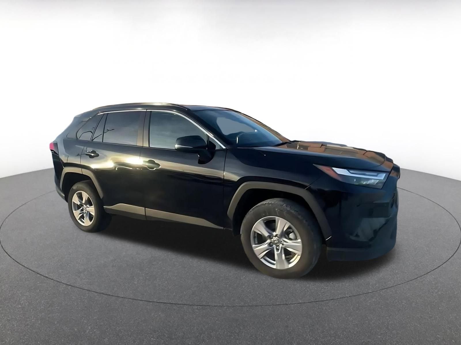 Thumbnail: 2025 Toyota RAV4 - 2