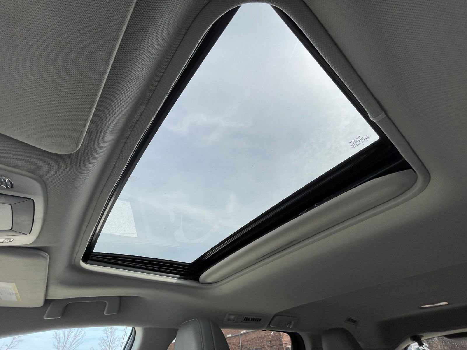 Thumbnail: 2024 Toyota Sienna - 30