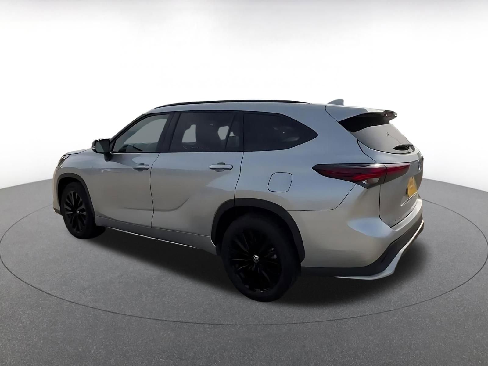 Thumbnail: 2025 Toyota Highlander - 10