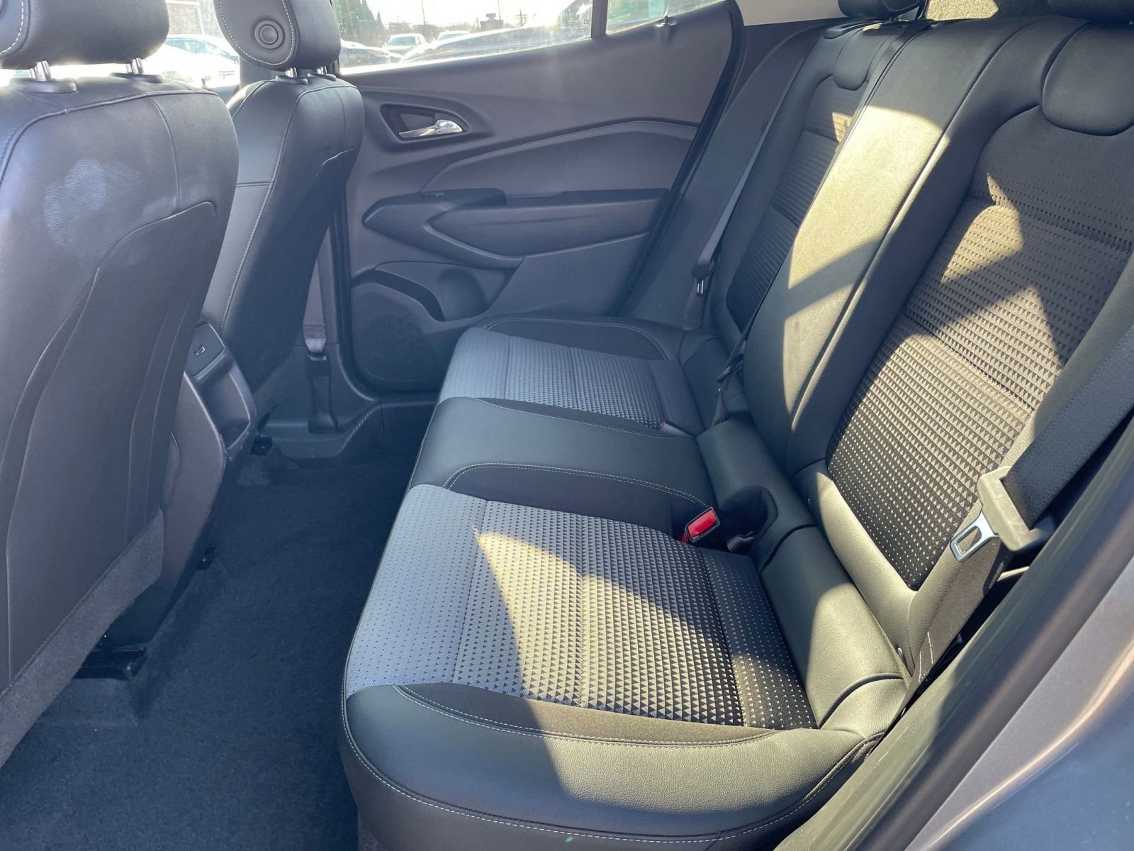 Thumbnail: 2025 Chevrolet Trax - 24