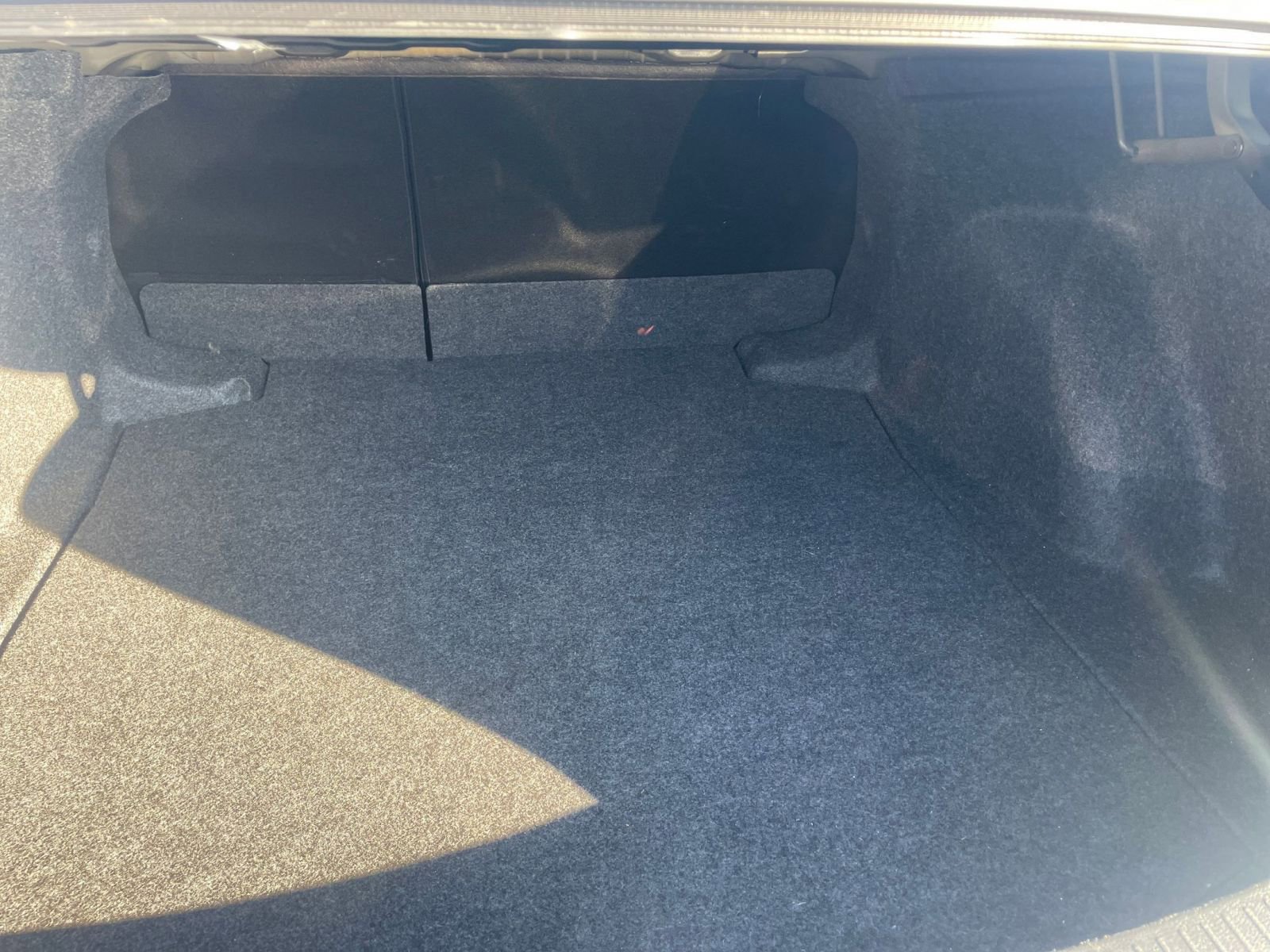 Thumbnail: 2025 Toyota Corolla - 31