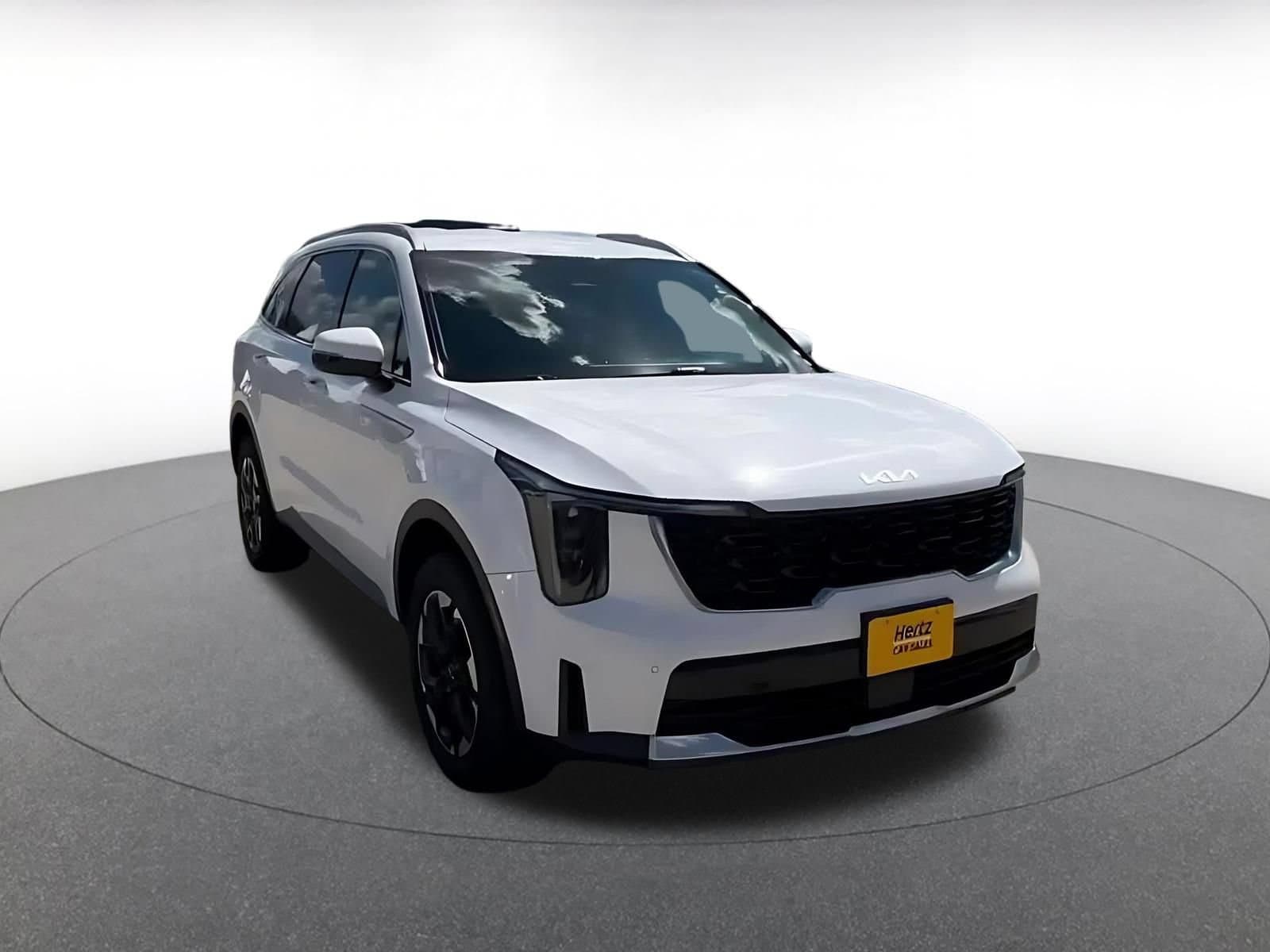 Thumbnail: 2024 Kia Sorento - 3