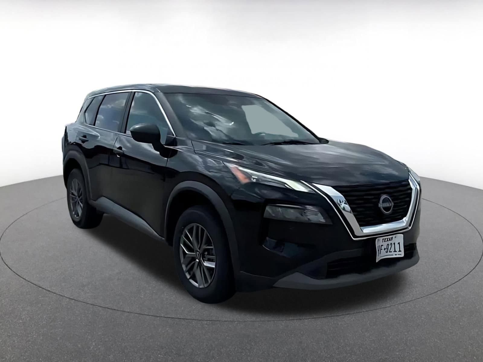Thumbnail: 2023 Nissan Rogue - 3