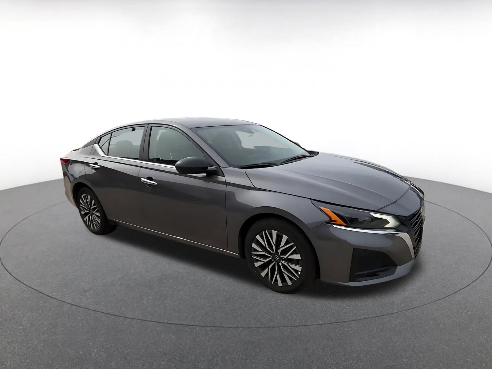 Thumbnail: 2025 Nissan Altima - 2