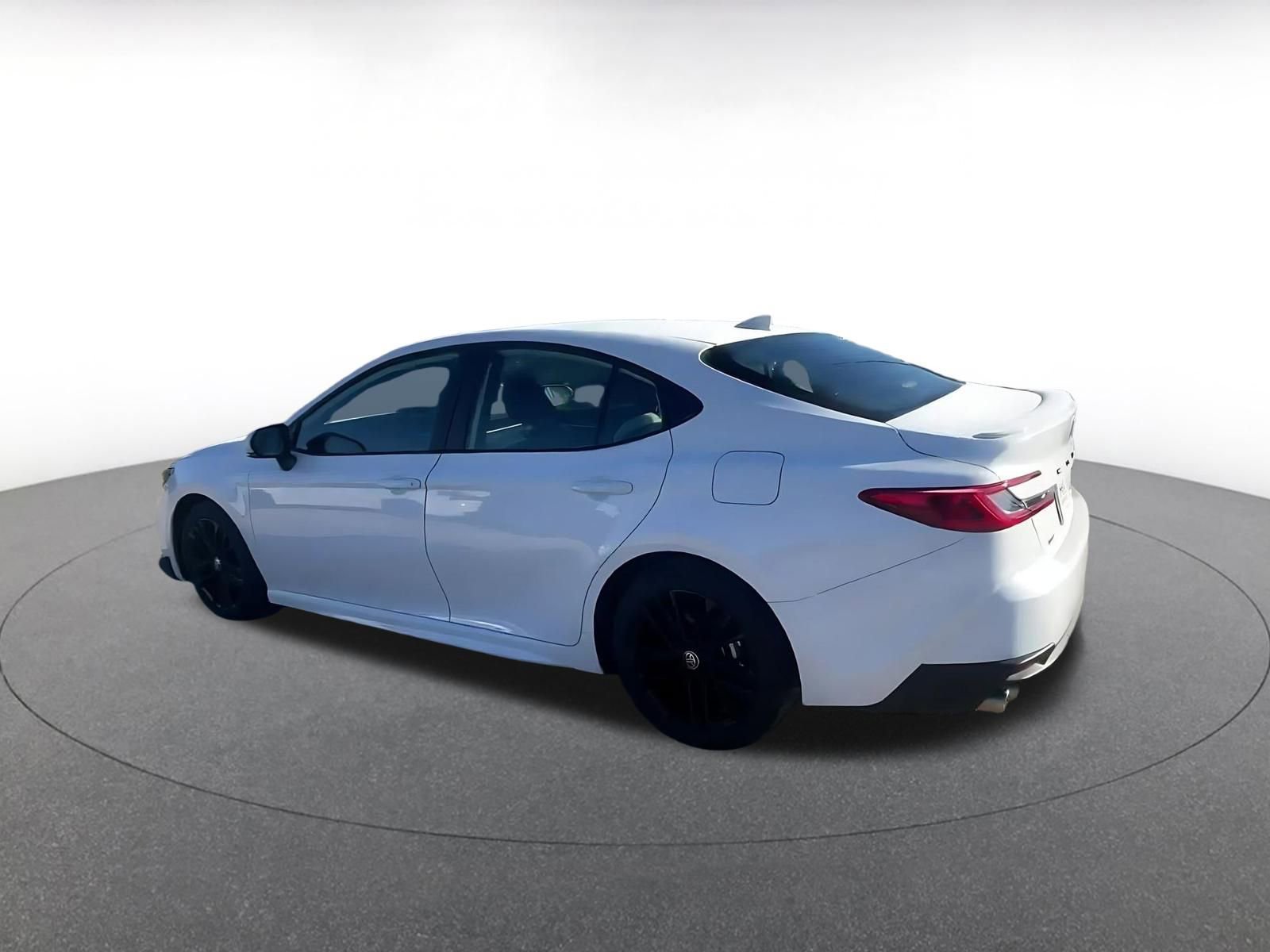 Thumbnail: 2025 Toyota Camry - 10