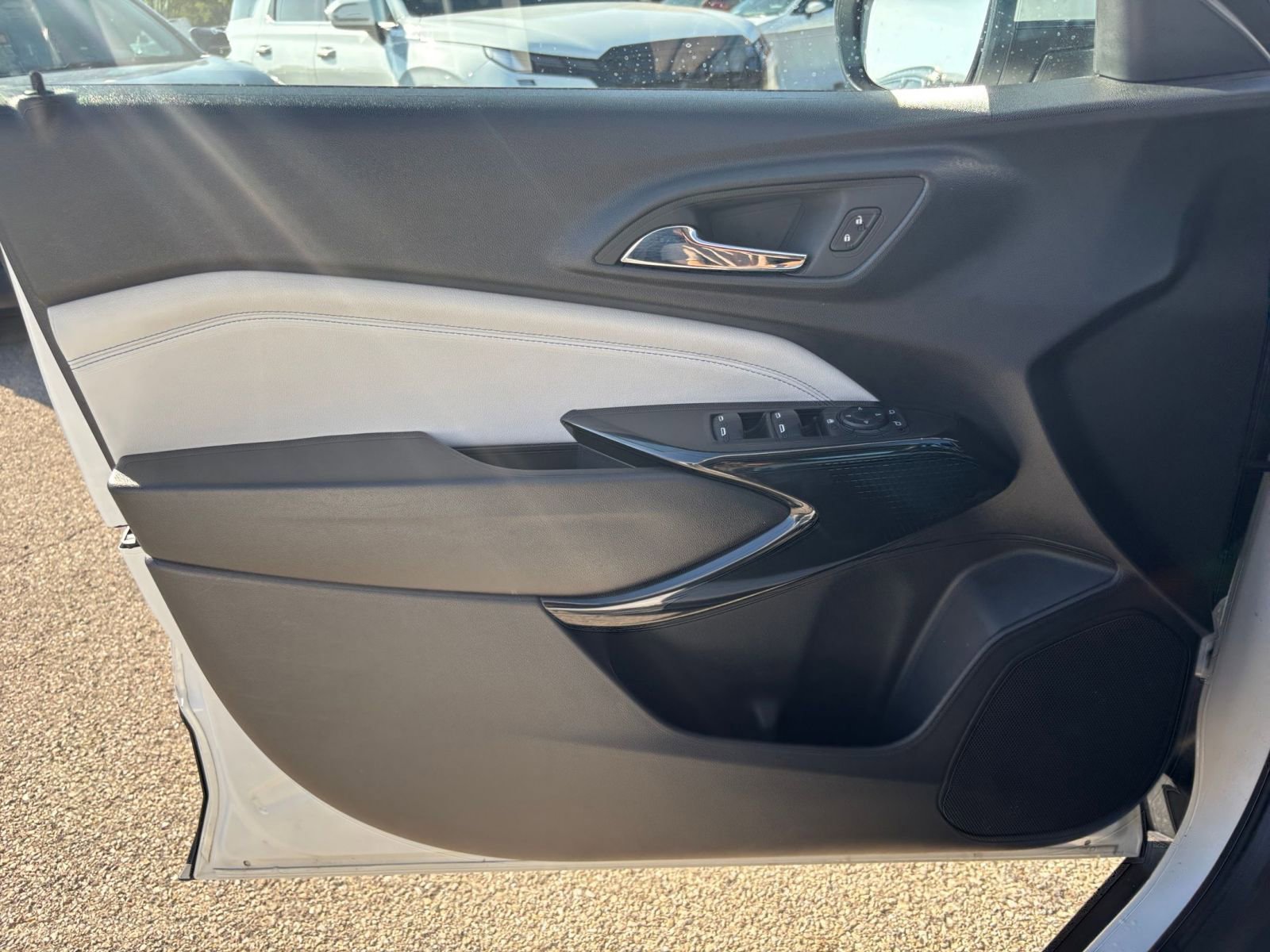 Thumbnail: 2025 Chevrolet Trax - 18