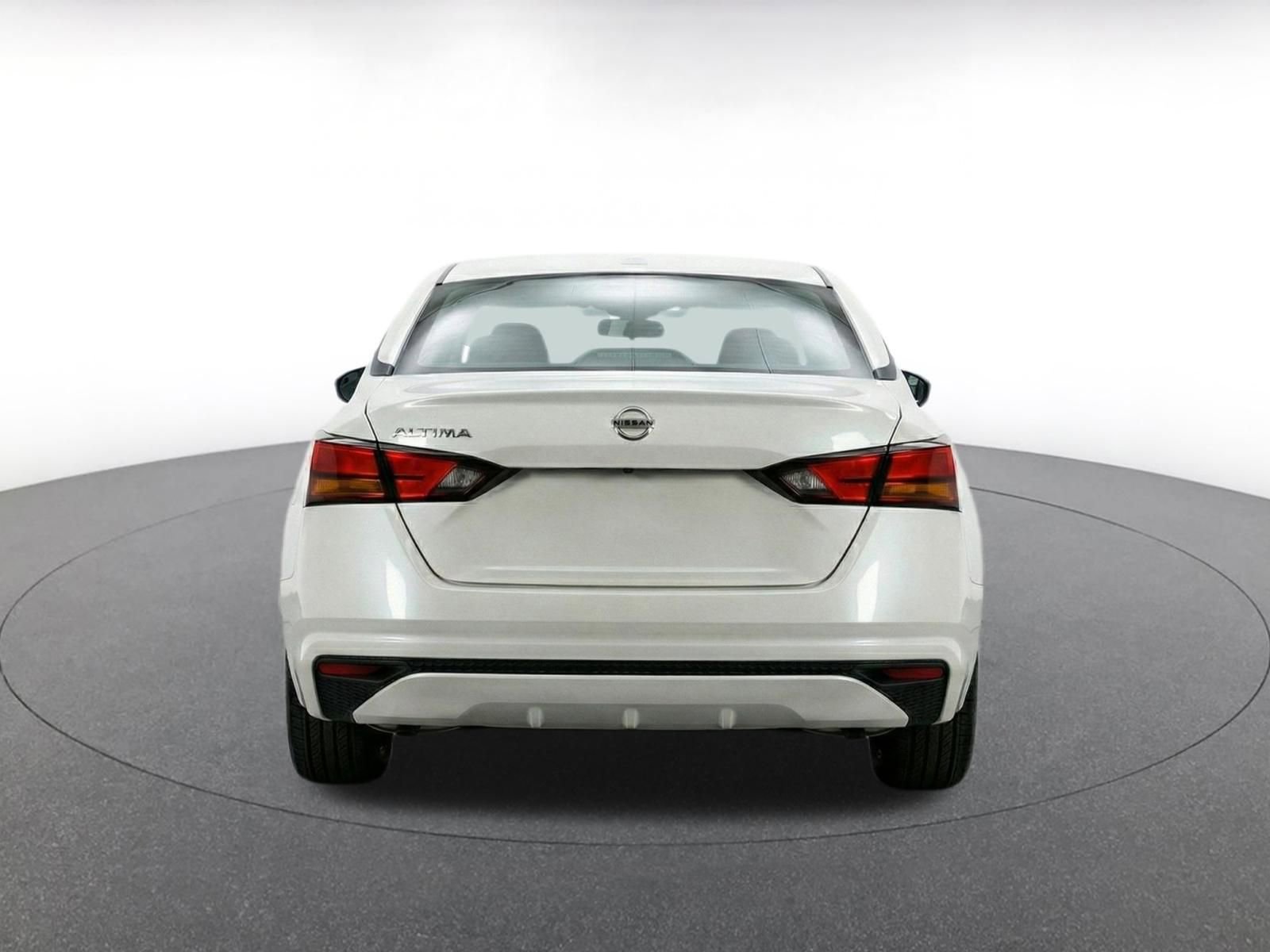 Thumbnail: 2025 Nissan Altima - 8