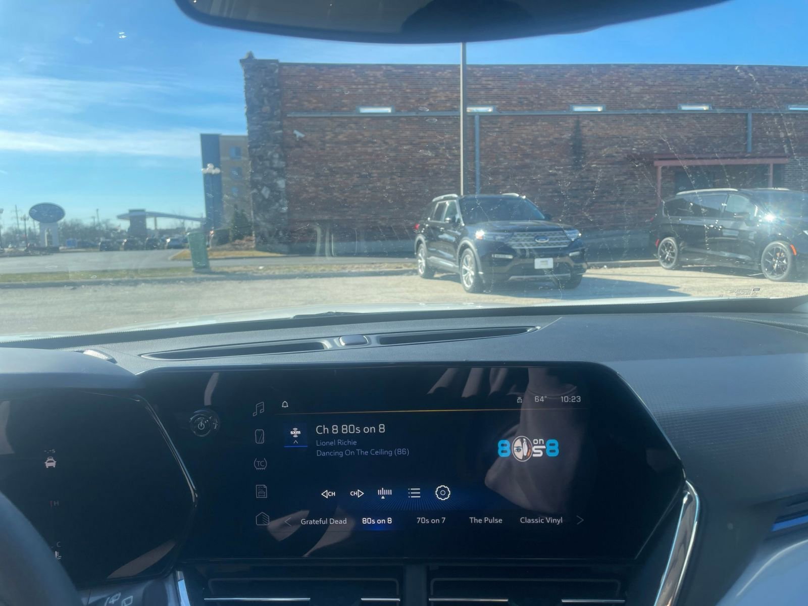 Thumbnail: 2025 Chevrolet Trax - 17